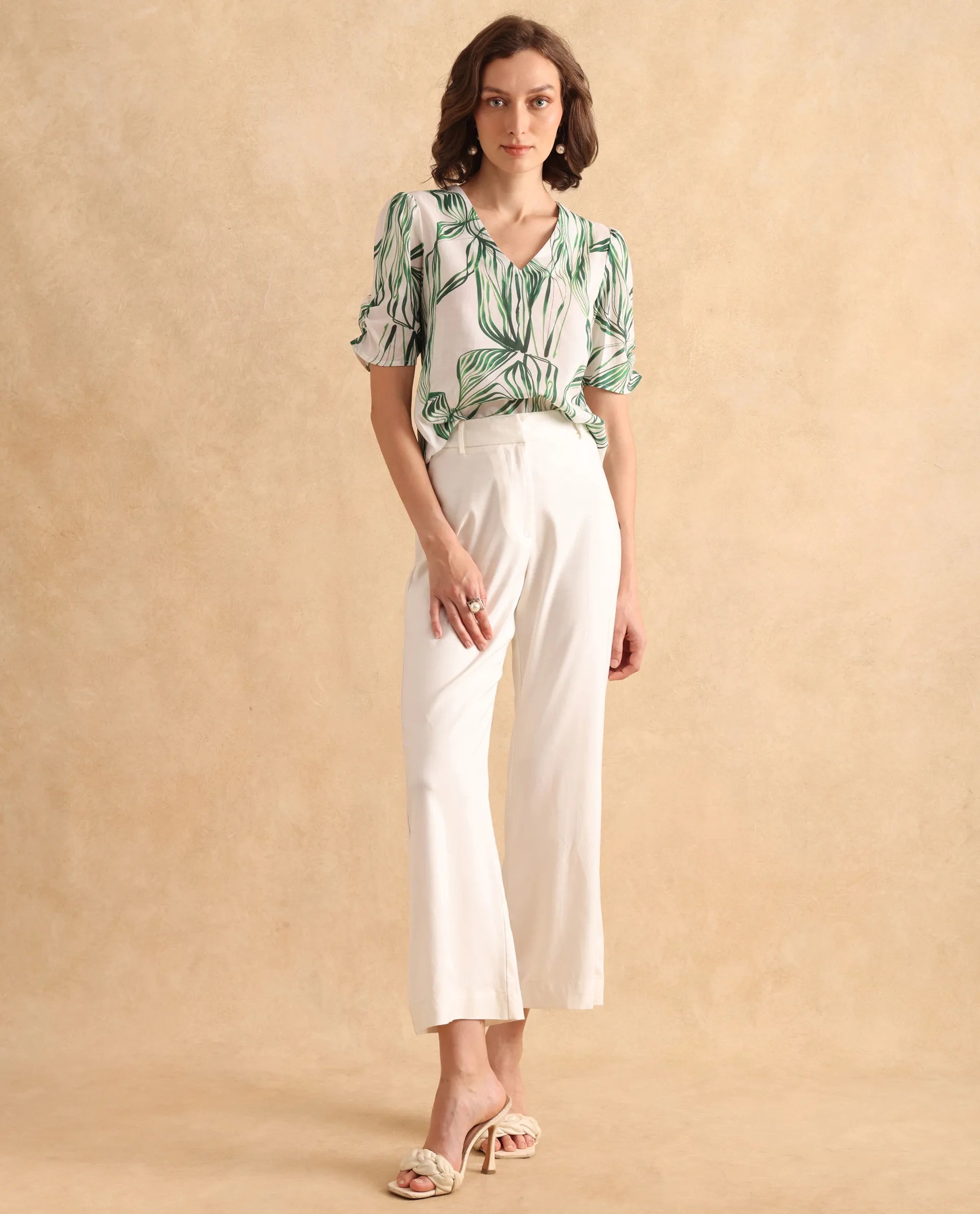 Rareism Women's Riter Green Cotton V-Neck Plain Puff Sleeve Regular Fit Top