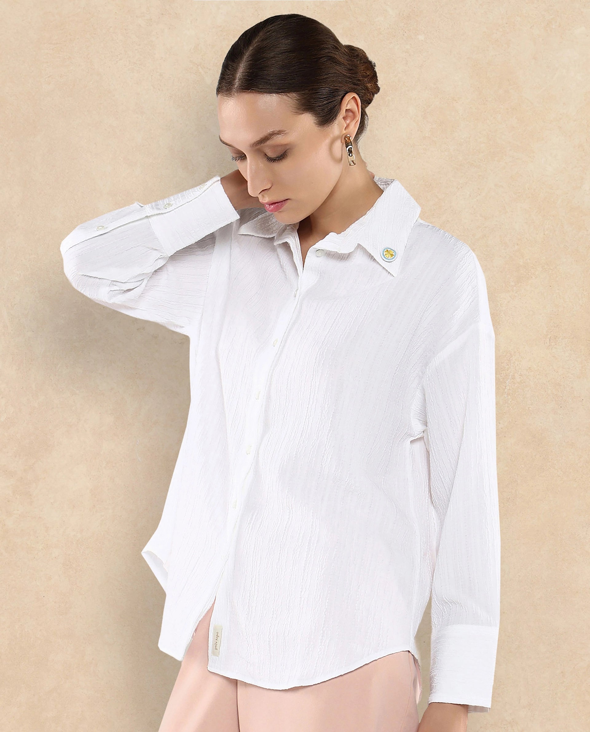 Rareism Women Roag White Cuffed Sleeves Collared Neck Plain Shirt