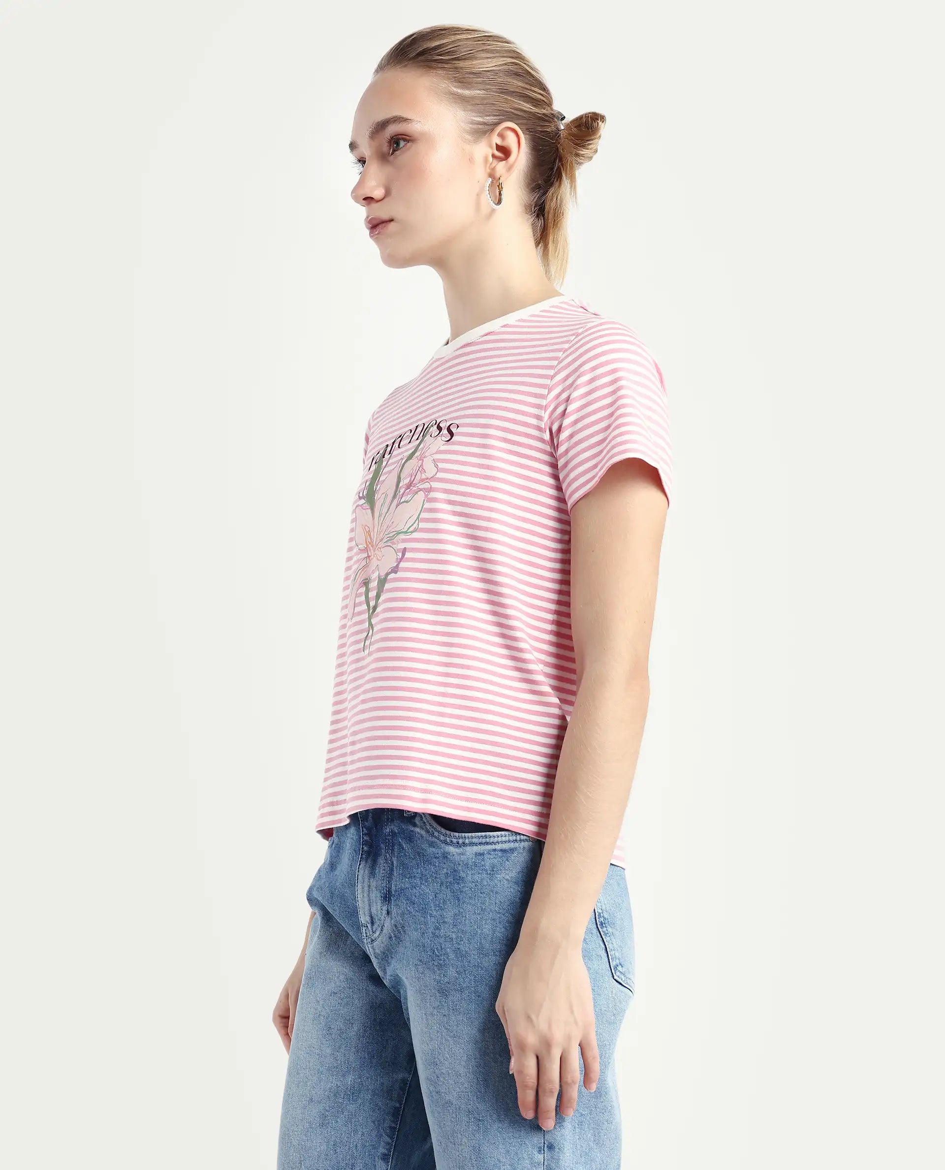 Rareism Women's Robbin Light Pink Cotton Blend Crew Neck Graphic Print Regular Fit T-Shirt