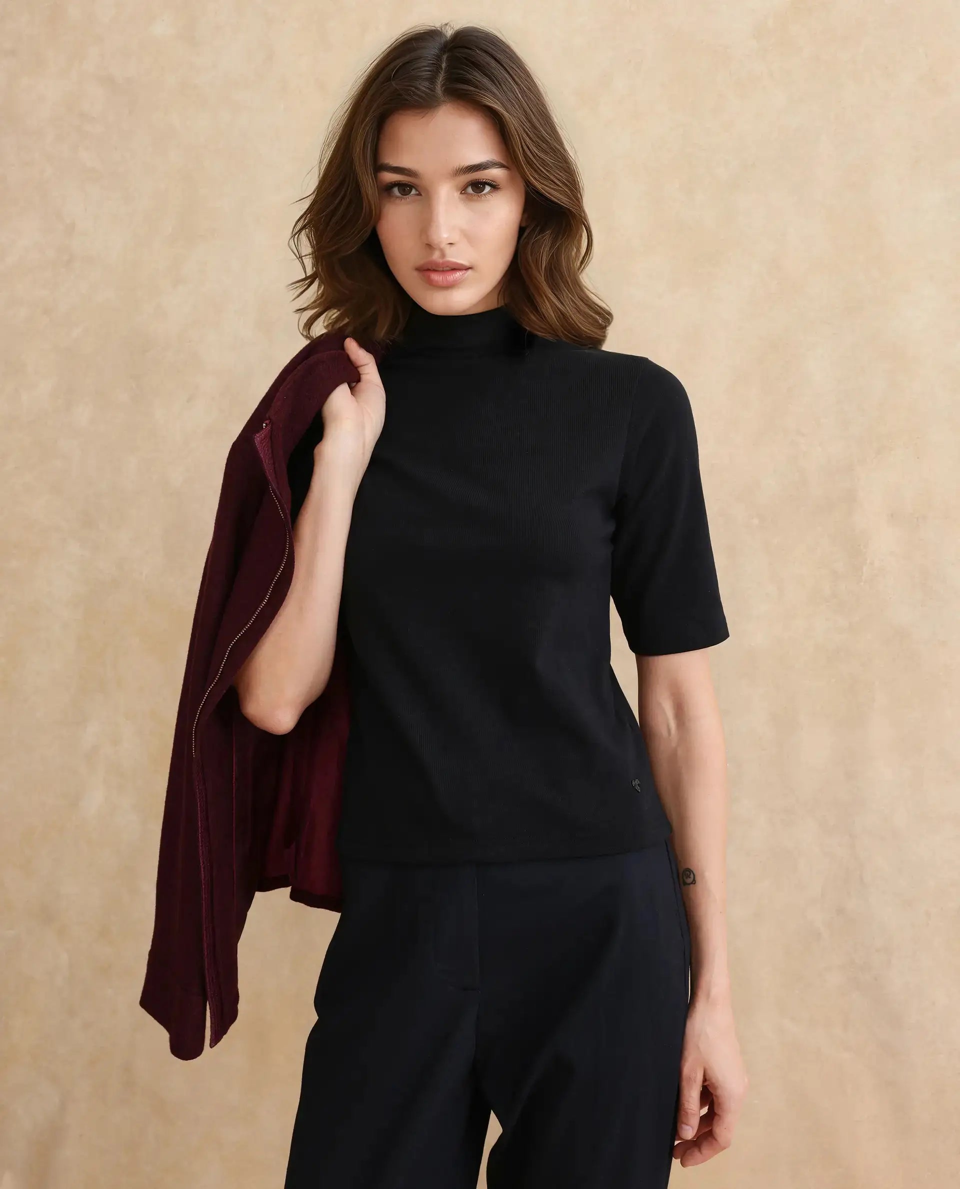 Rareism Women Rohdrio Black Knitted Plain Top