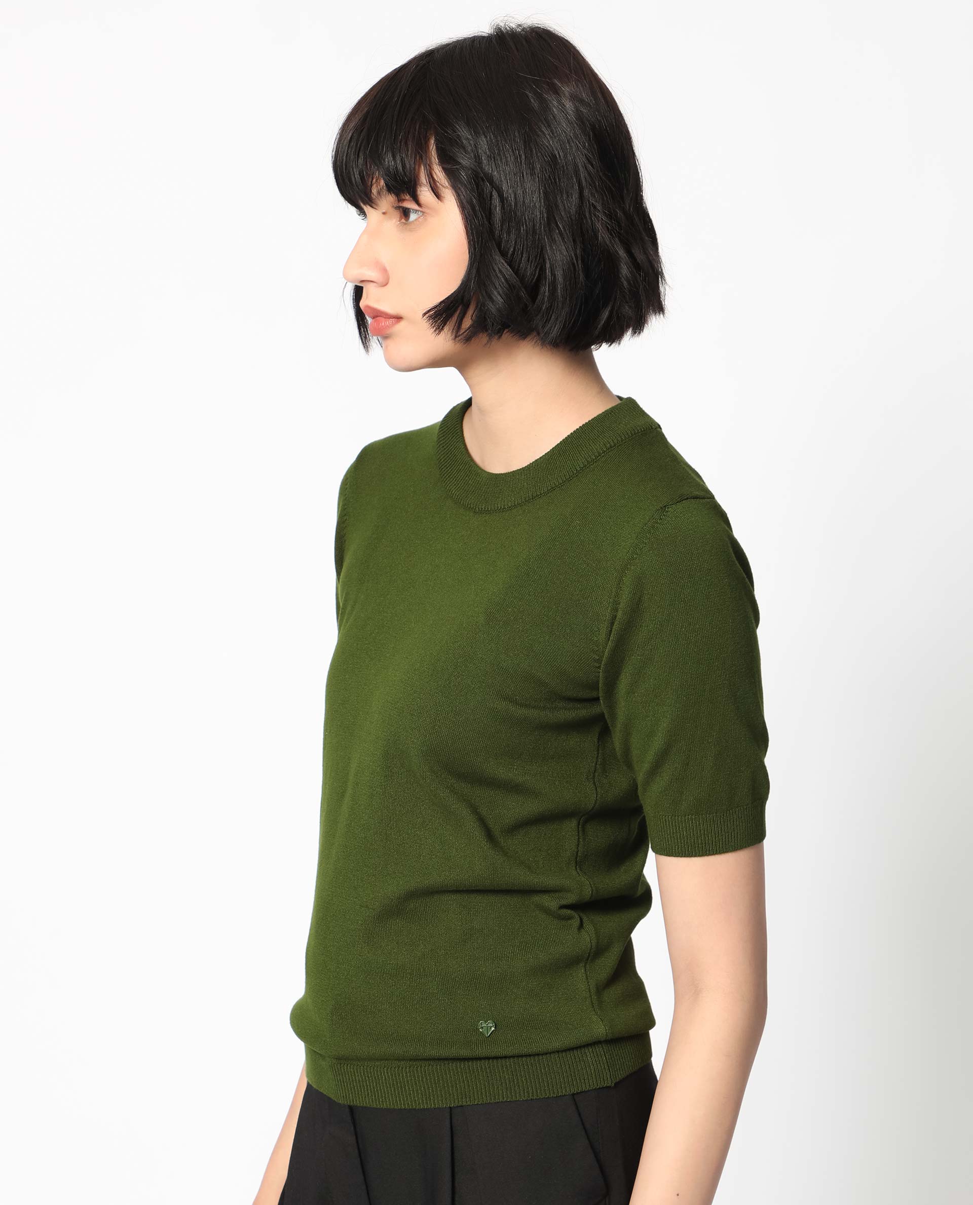 Rareism Women Rohrdo Olive Viscose Fabric Half Sleeves Regular Fit Solid Round Neck Sweater