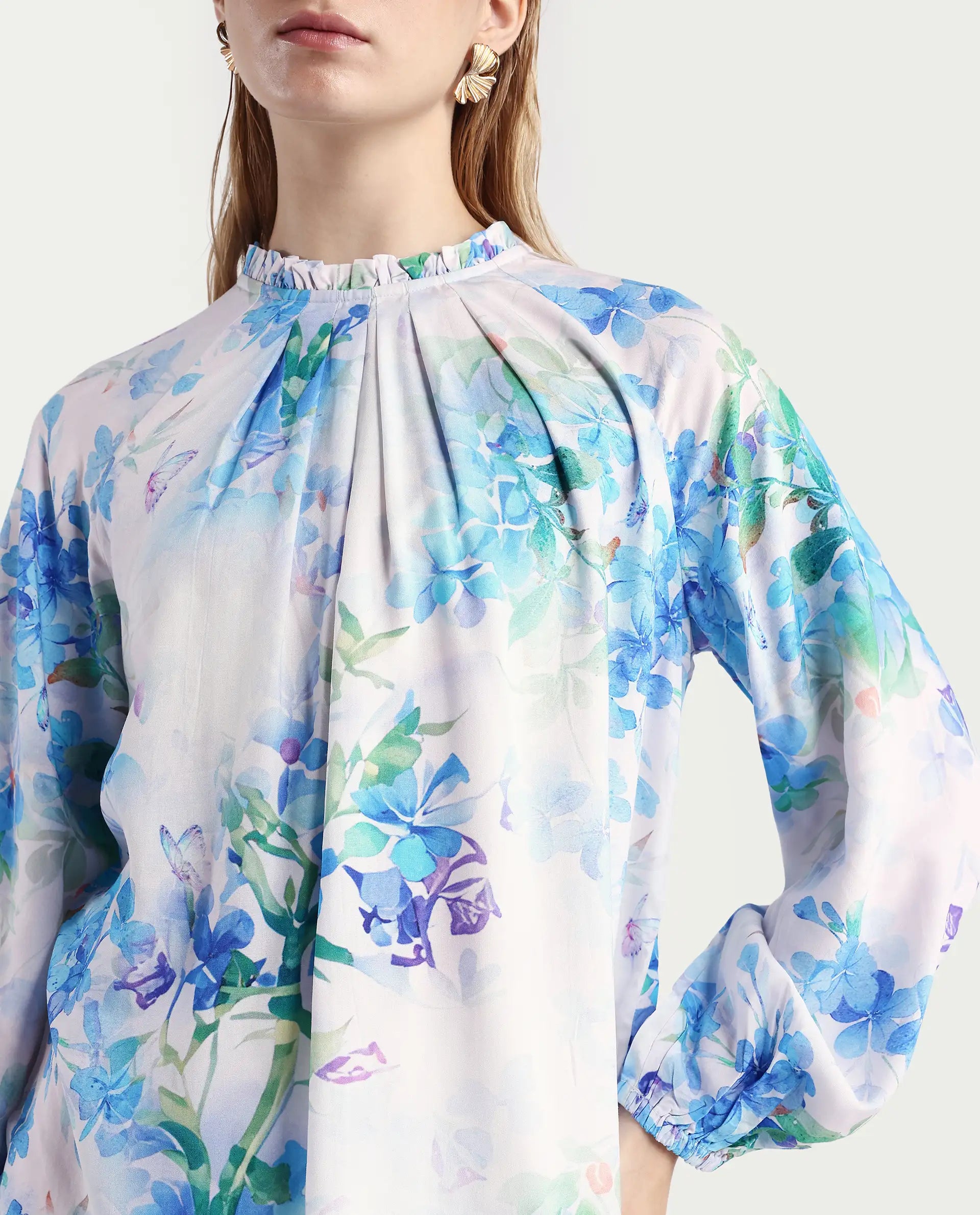 Rareism Women's Rome Light Blue Viscose Crew Neck Floral Print Raglan Sleeve Regular Fit Top