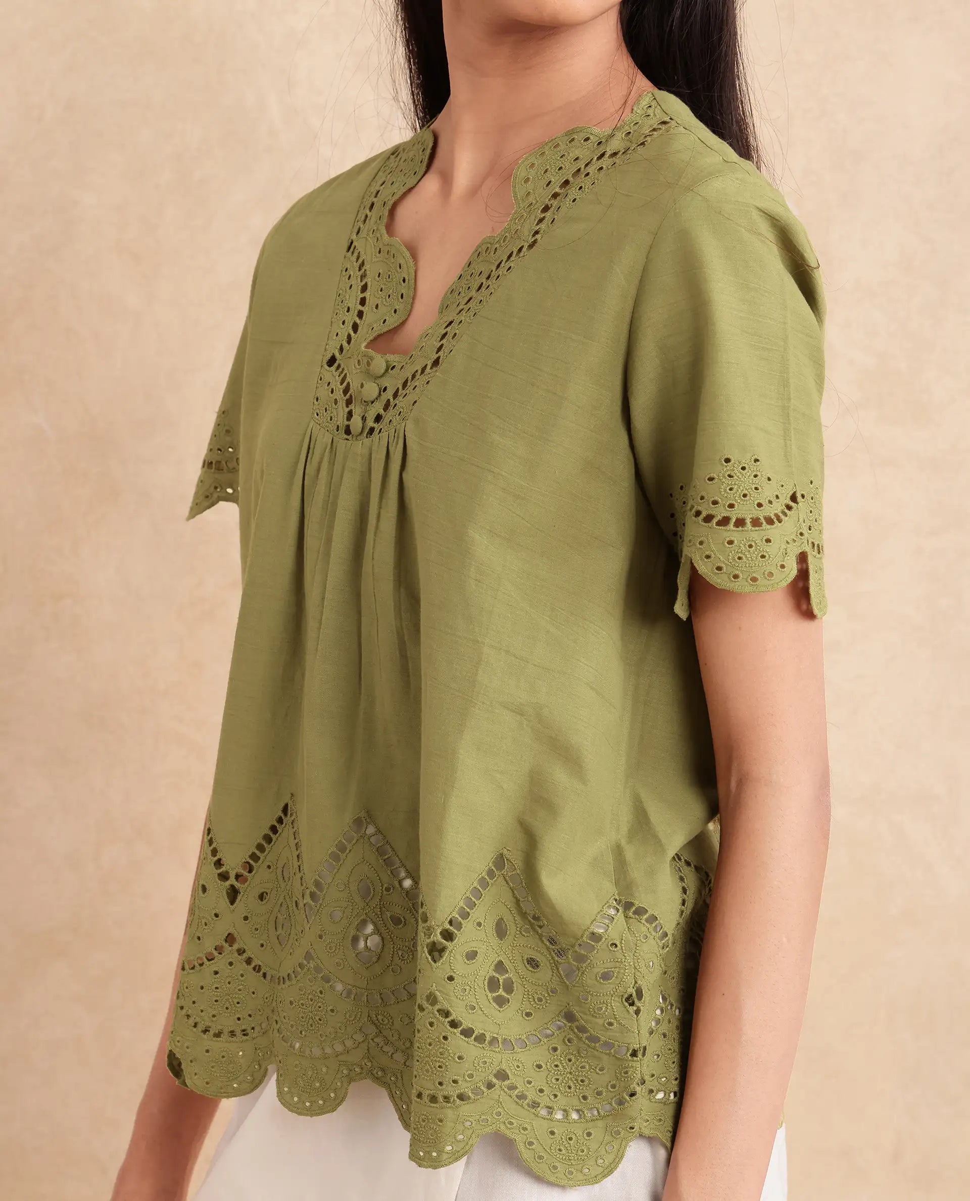 Rareism Women Rone Green Cotton Fabric Regular Sleeve V-Neck Regular Fit Cropped Plain Top