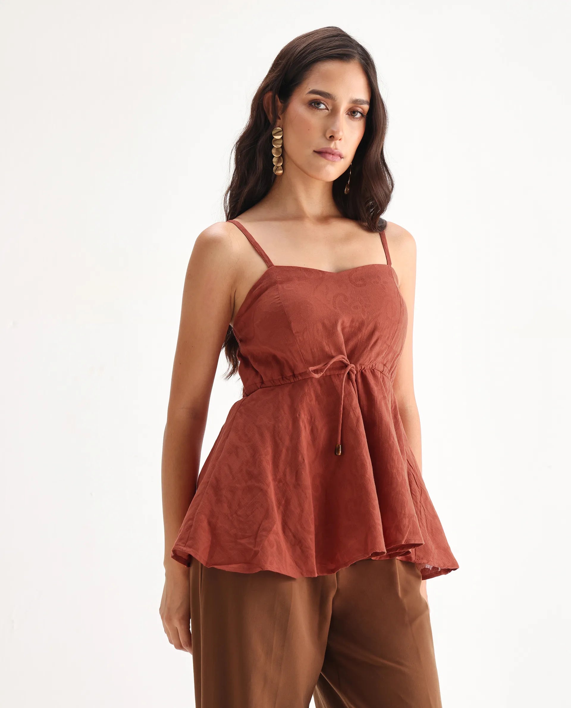 Rareism Women's Ronk Rust Cotton Sweetheart Neck Plain Sleeveless Crop Fit And Flare Top