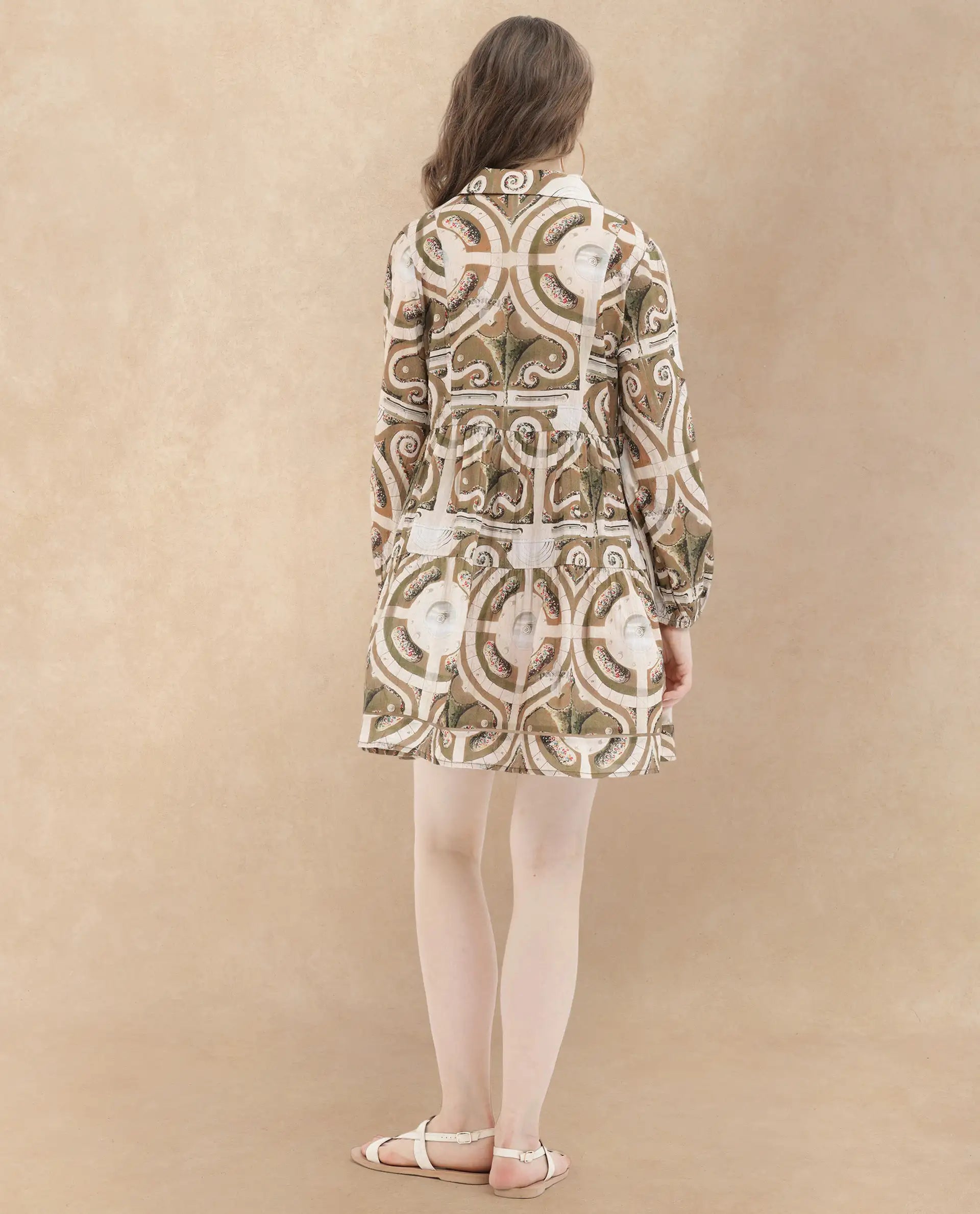 Rareism Women Rory Pastel Green Cotton Fabric Regular Sleeves V-Neck Abstract Print Longline Dress