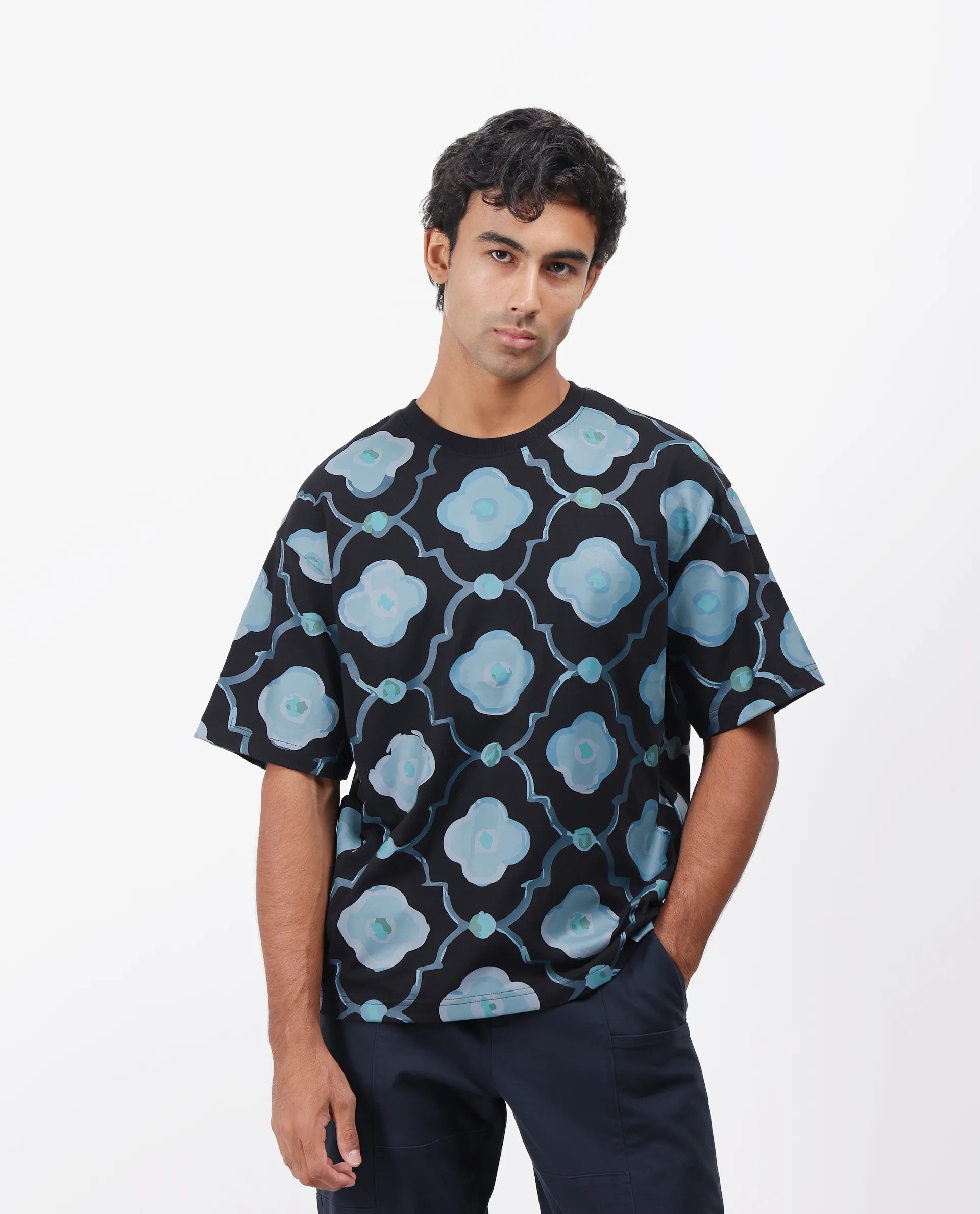 Rare Rabbit Men's Evino Black Cotton Graphic Print Oversized Fit Half Sleeve Crew Neck T-Shirt