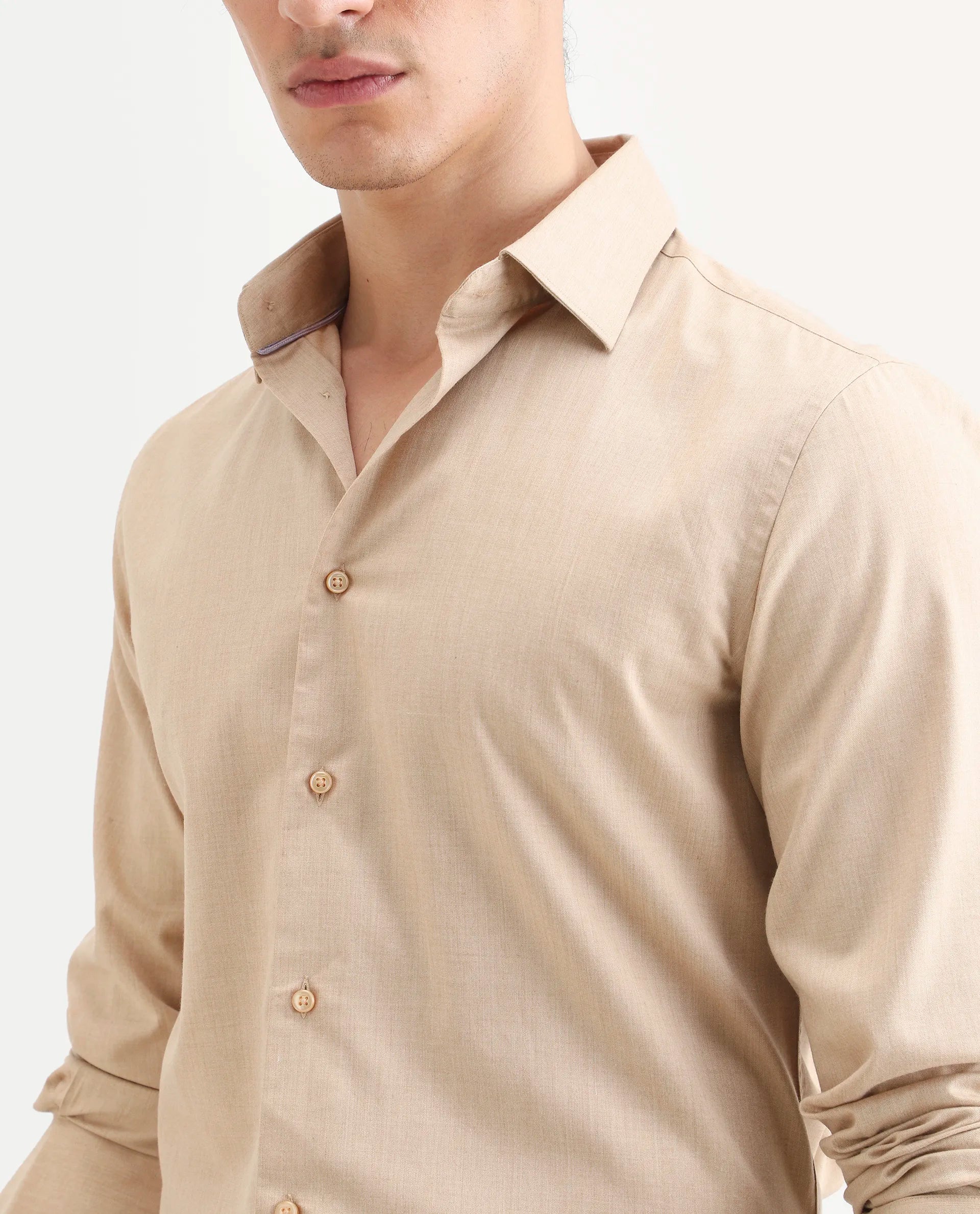 Rare Rabbit Men's Gunjo 25 Beige Cotton Blend Plain Regular Fit Full Sleeve Collared Shirt