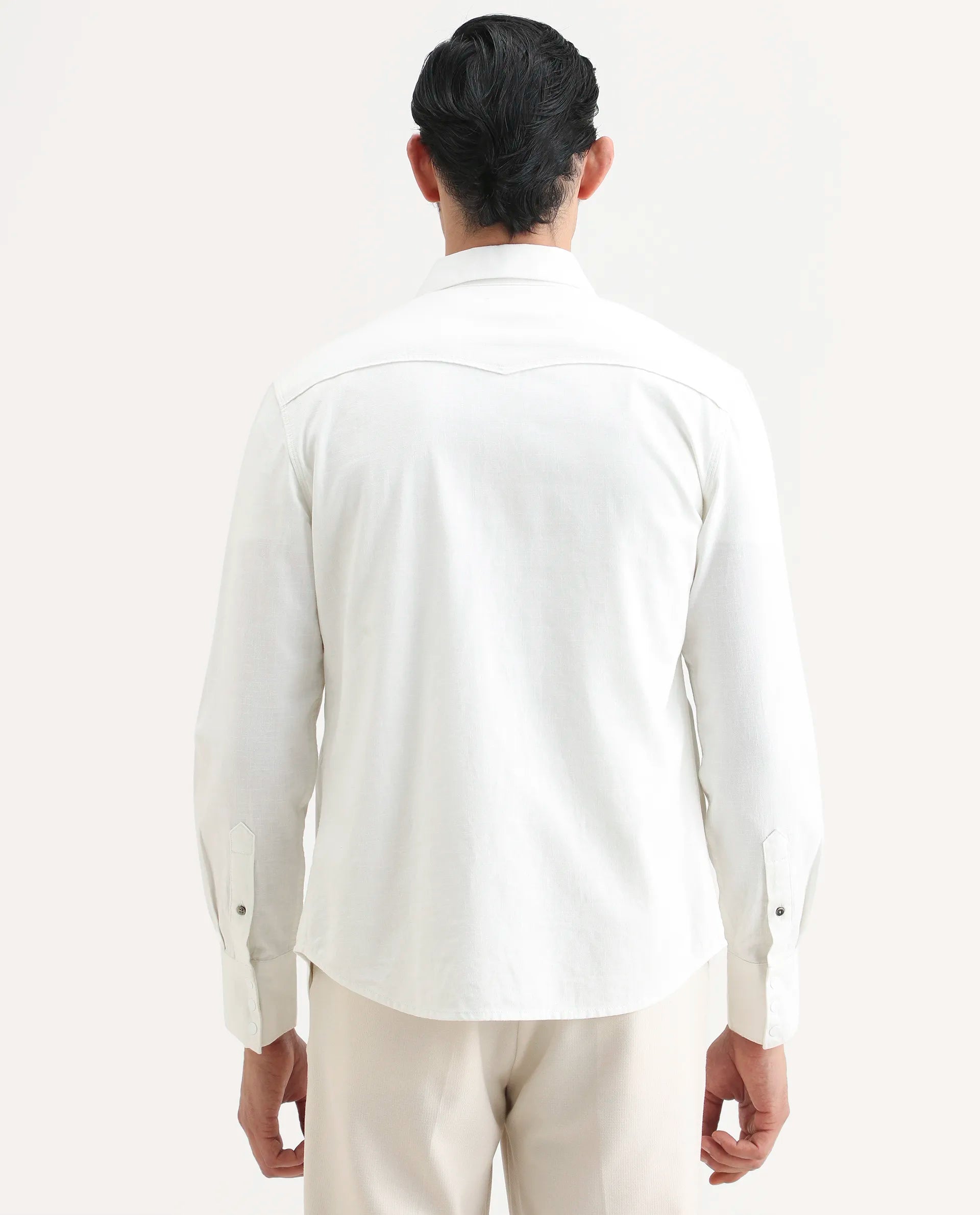 Rare Rabbit Men's Taison-25 White Cotton Plain Regular Fit Full Sleeve Collared Shirt