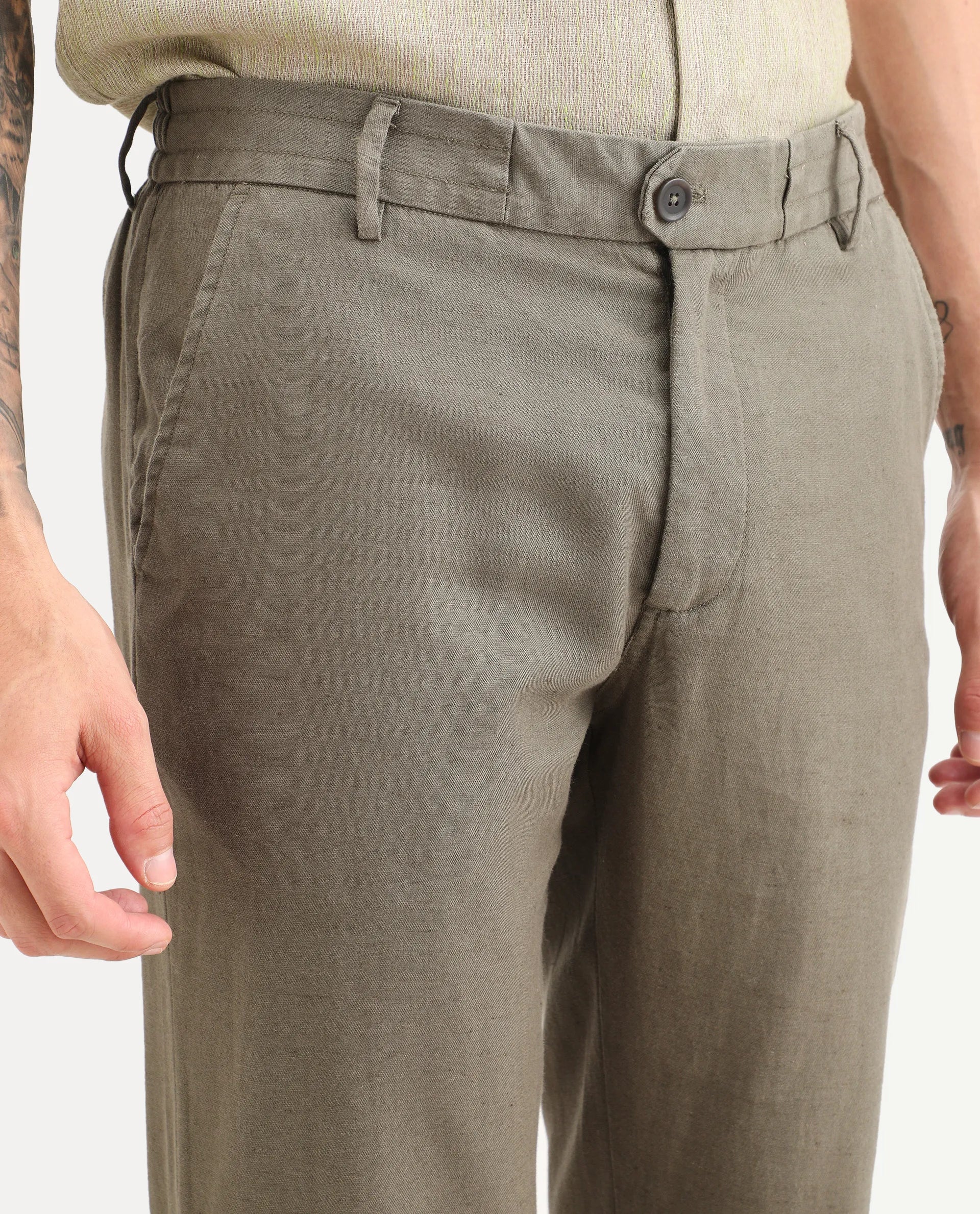 Rare Rabbit Men's Linol-T Dusky Olive Linen Blend Fabric Regular Fit Drawstring Plain Trouser