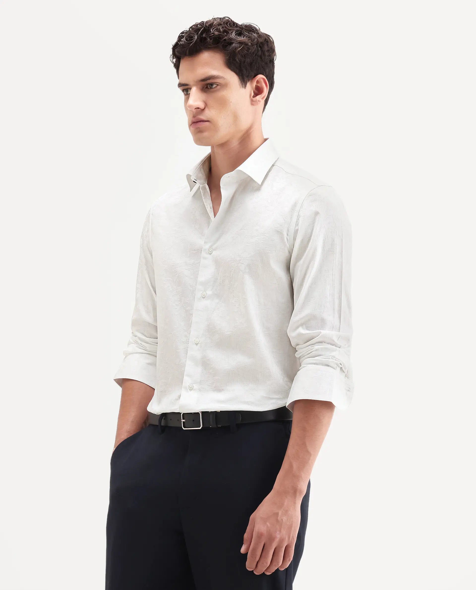 Rare Rabbit Men's Bedale White Cotton Fabric Spread Collar Regular Fit Jacquard Shirt