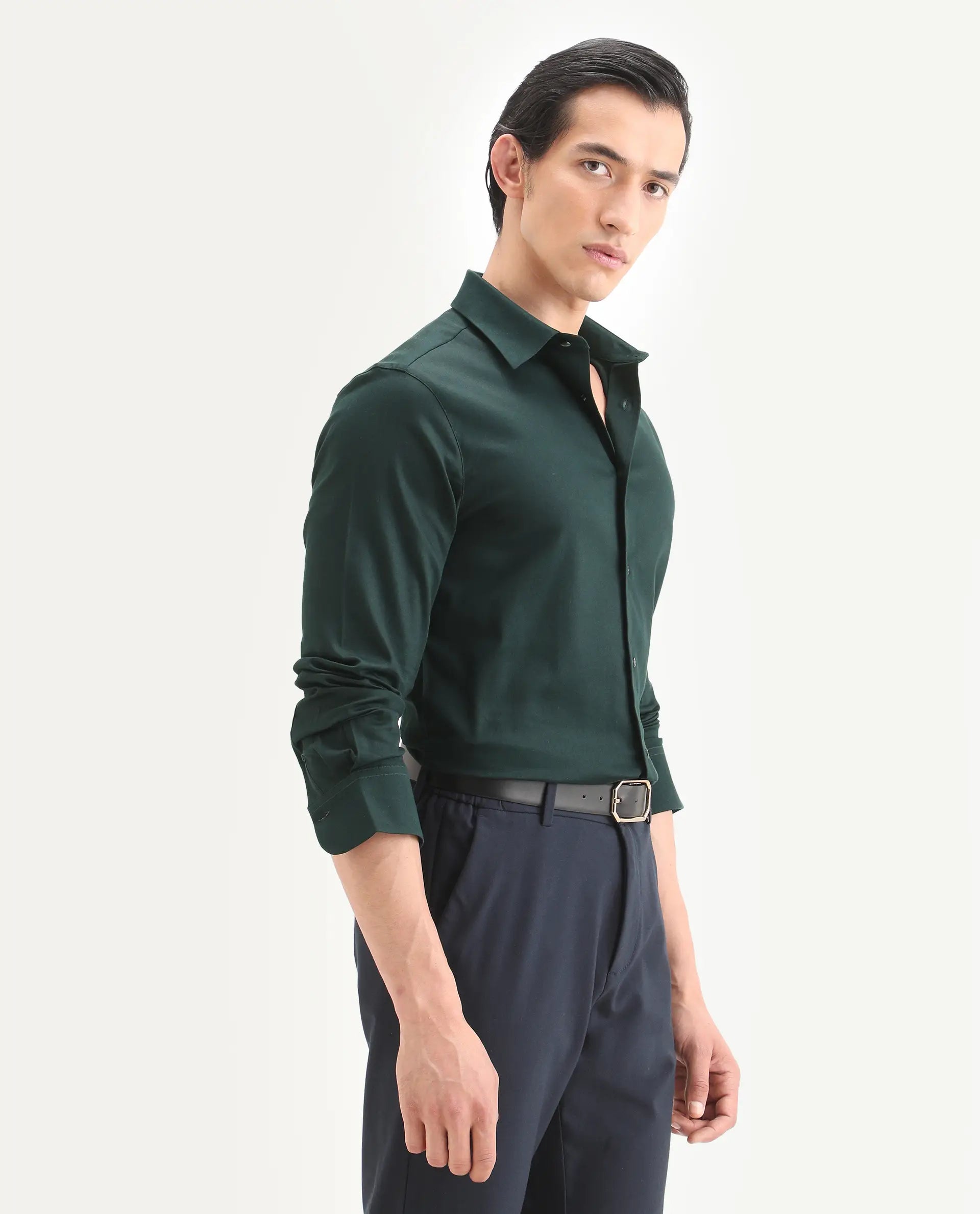 Rare Rabbit Men's Holla-Ss26 Dark Green Cotton Blend Fabric Full Sleeve Spread Collar Regular Fit Plain Shirt