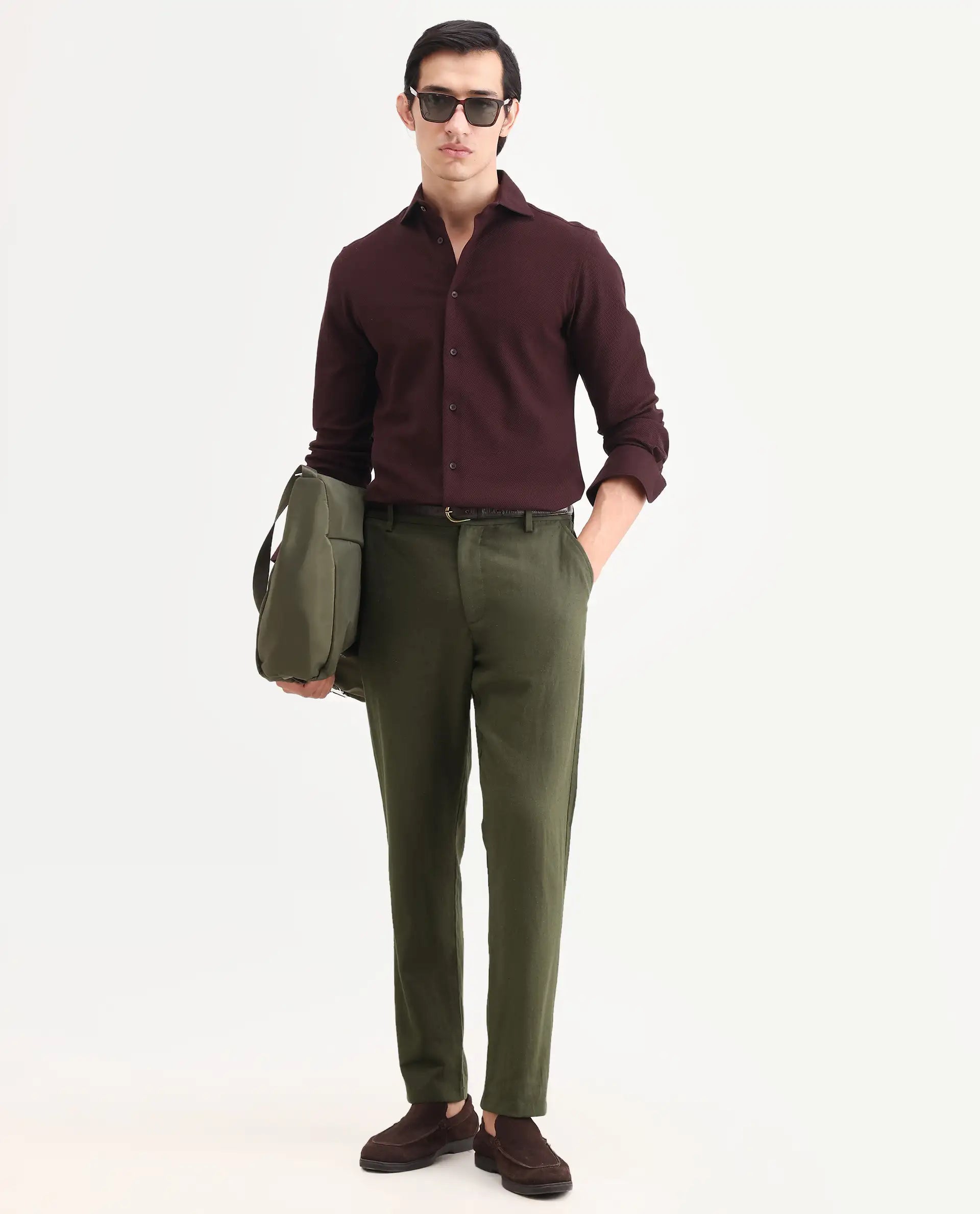 Rare Rabbit Men's Jomo-Ss26 Olive Linen Blend Fabric Regular Fit Plain Trouser