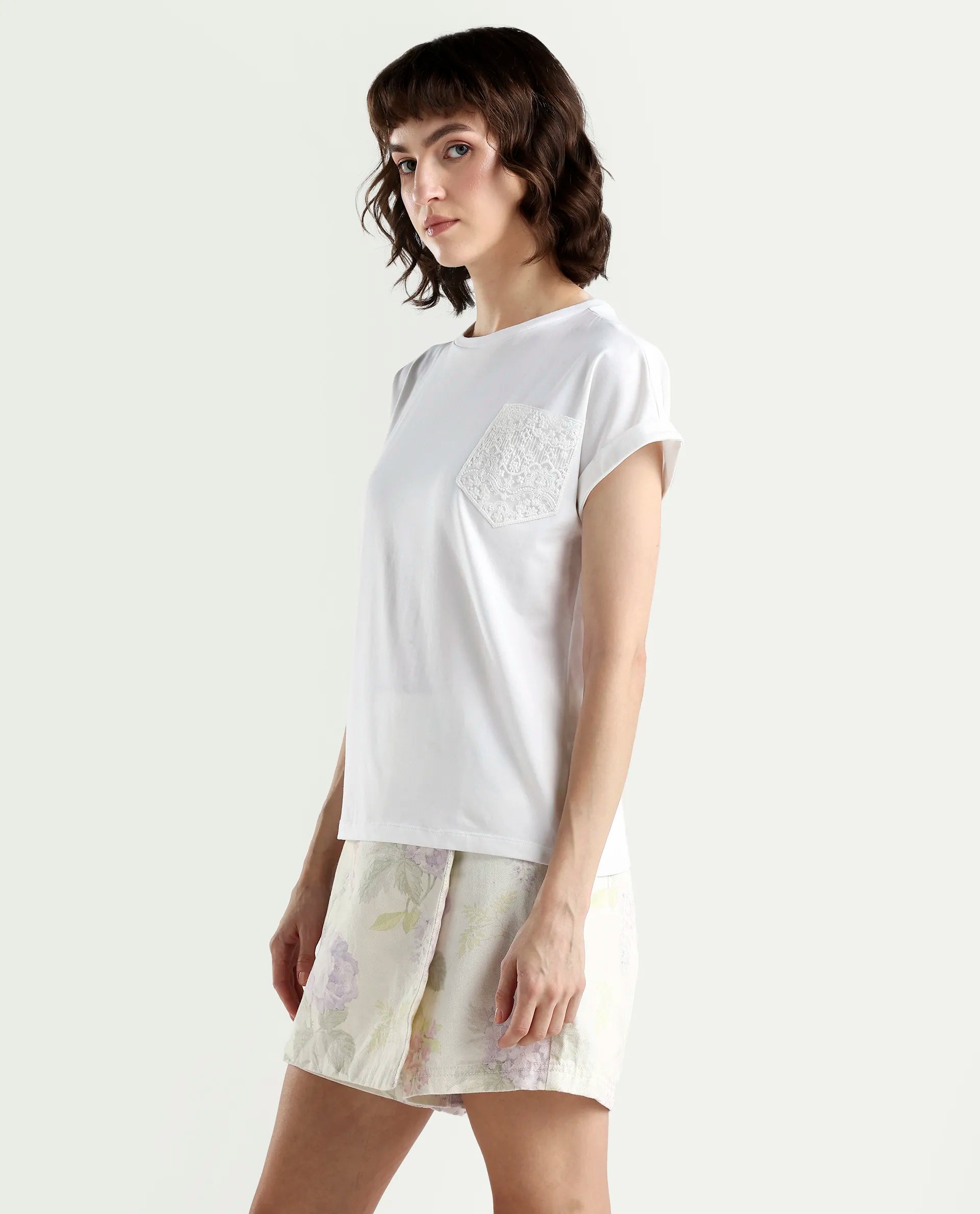 Rareism Women's Off White White Cotton Blend Half Sleeve Relaxed Fit Plain T-Shirt