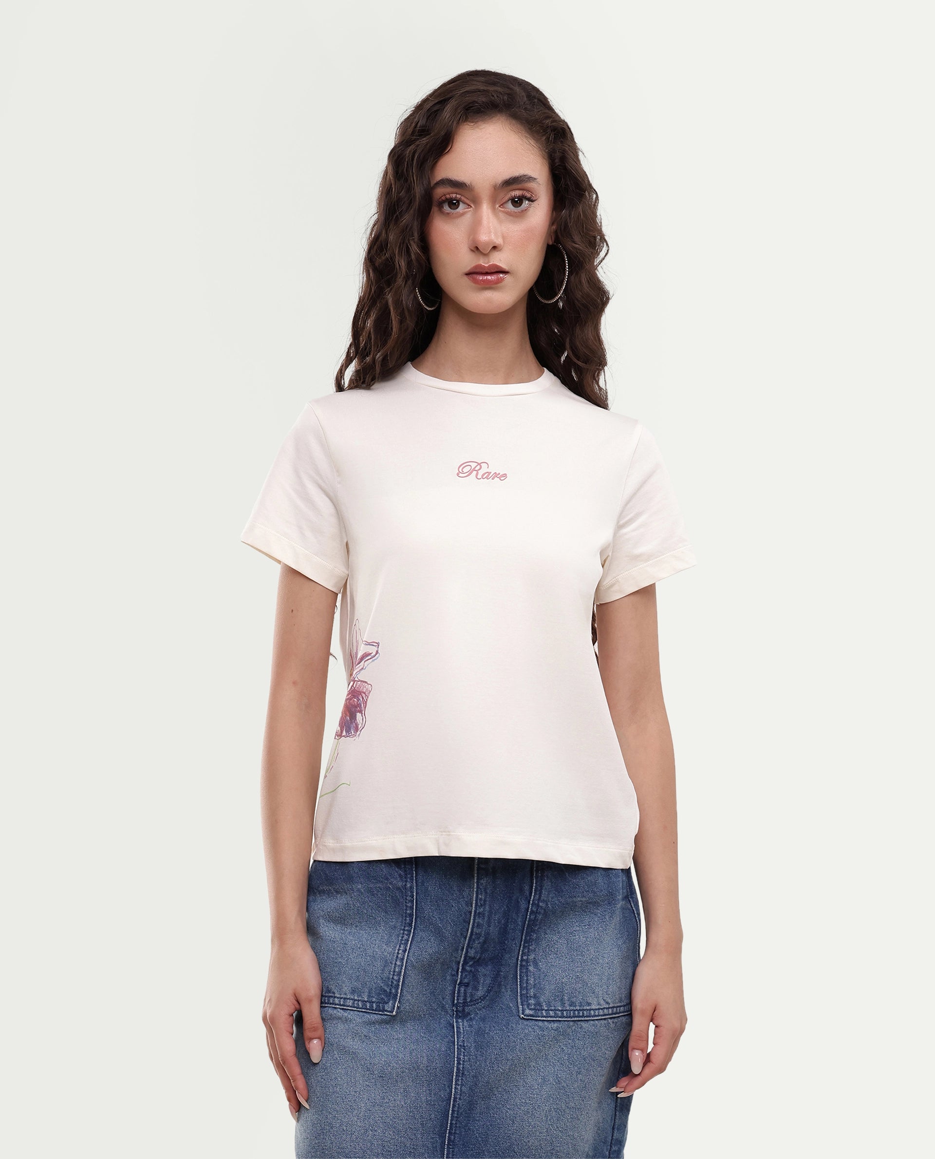 Rareism Women's Zikks Off White Cotton Blend Half Sleeve Regular Fit Floral Print T-Shirt