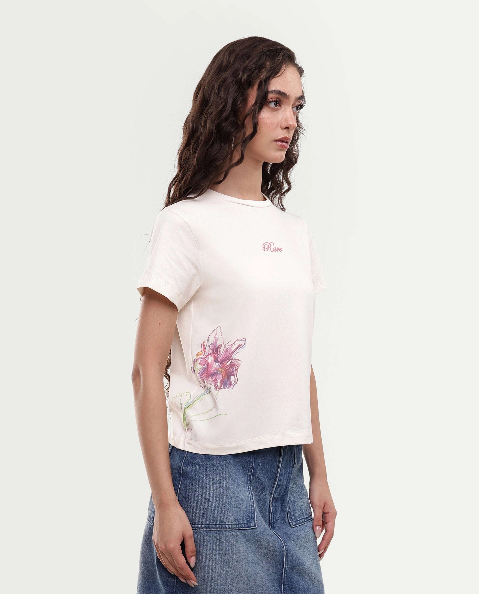 Rareism Women's Zikks Off White Cotton Blend Half Sleeve Regular Fit Floral Print T-Shirt