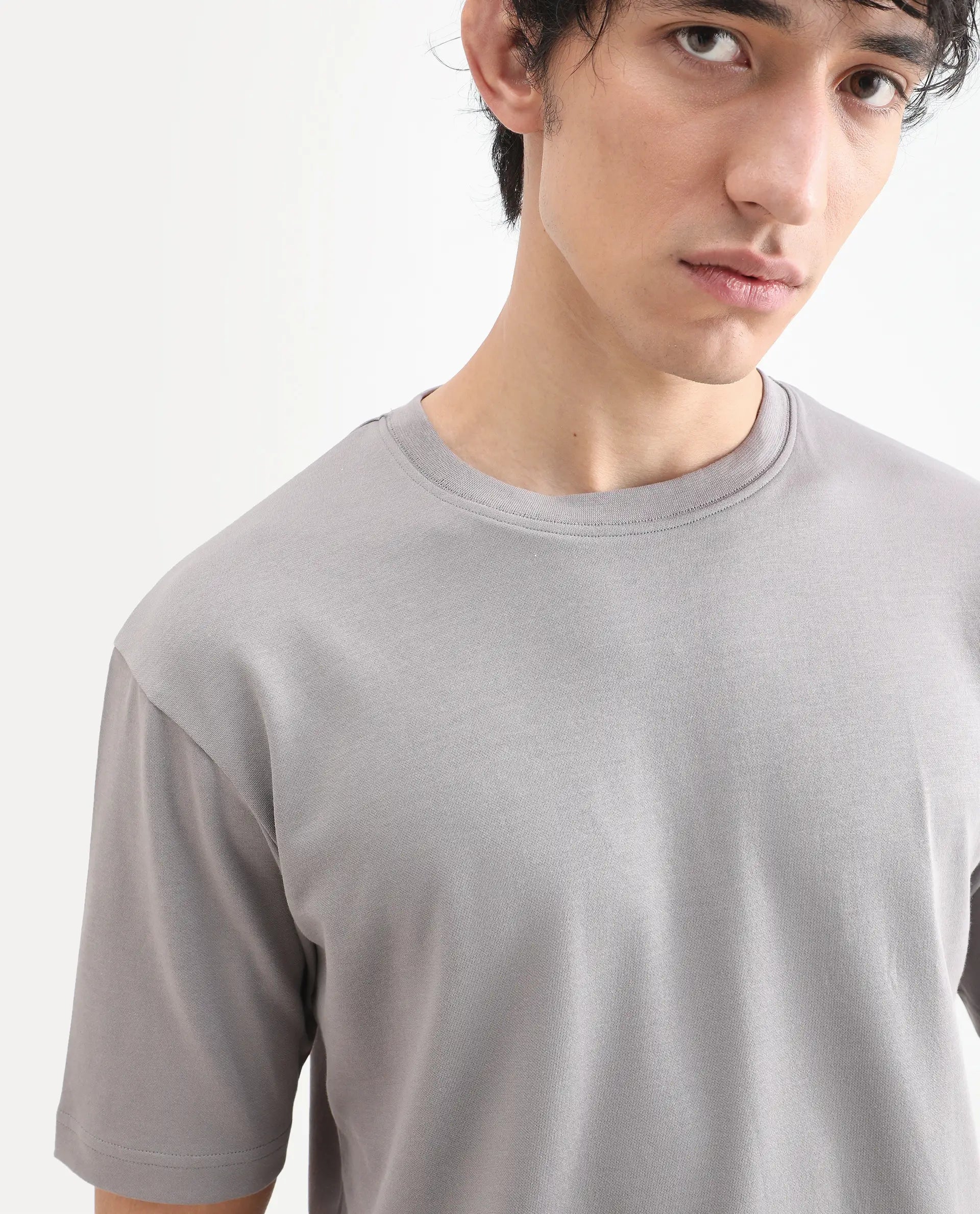 Rare Rabbit Men's Qlo-S26 Light Grey Cotton Blend Fabric Half Sleeve Crew Neck Oversize Plain T-Shirt