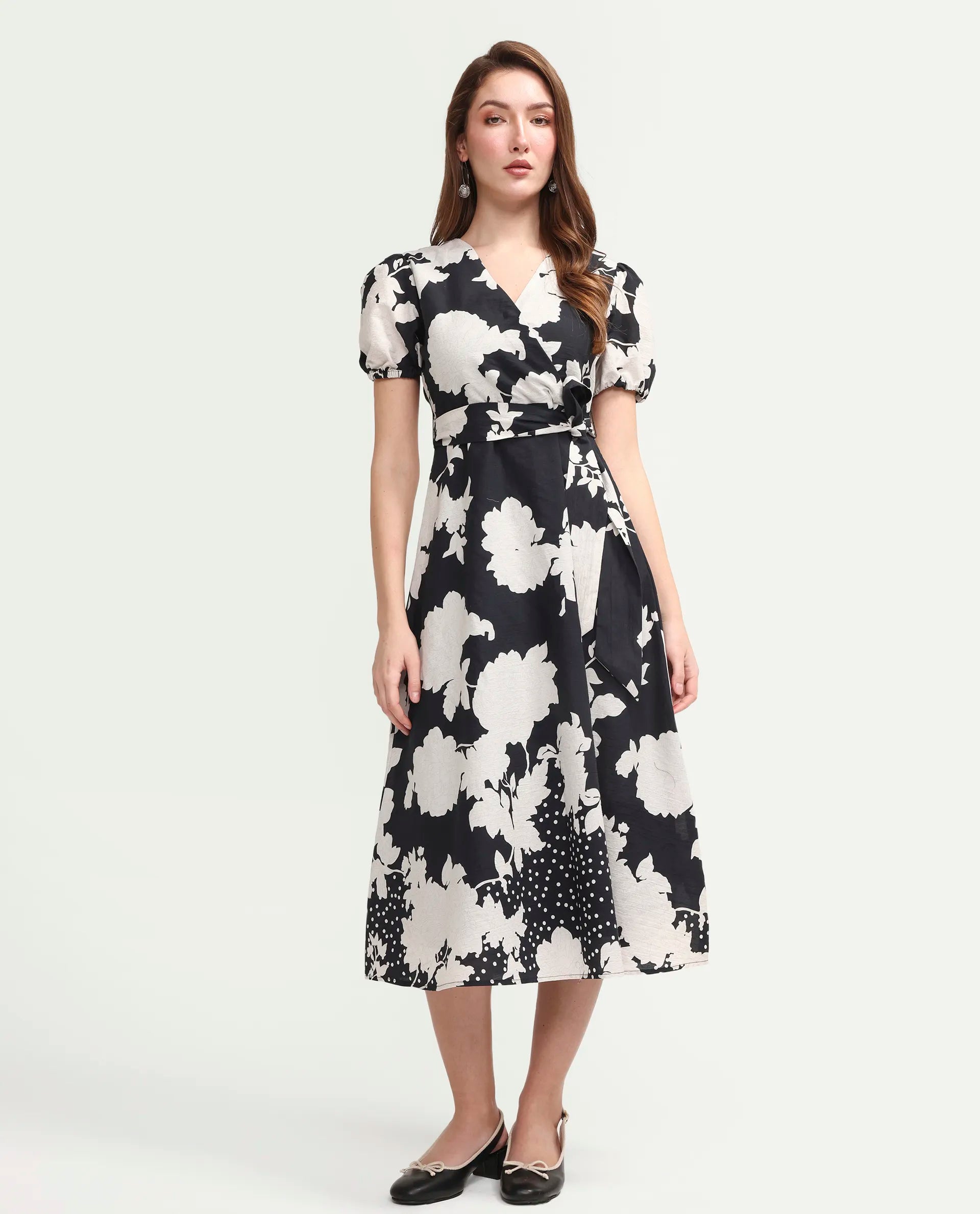 Rareism Women's Cazzy Black Cotton Half Sleeve Flared Floral Print Dress