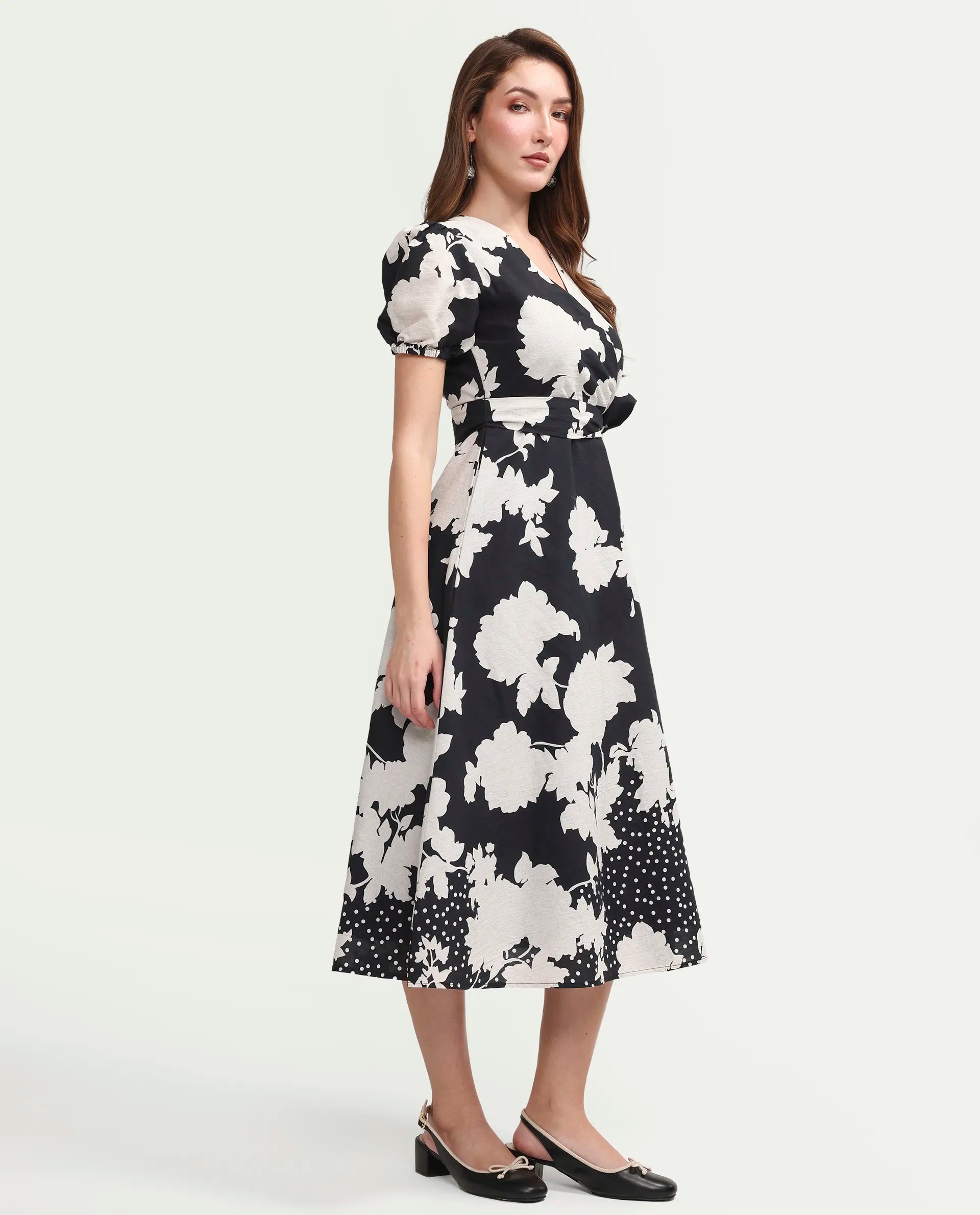Rareism Women's Cazzy Black Cotton Half Sleeve Flared Floral Print Dress