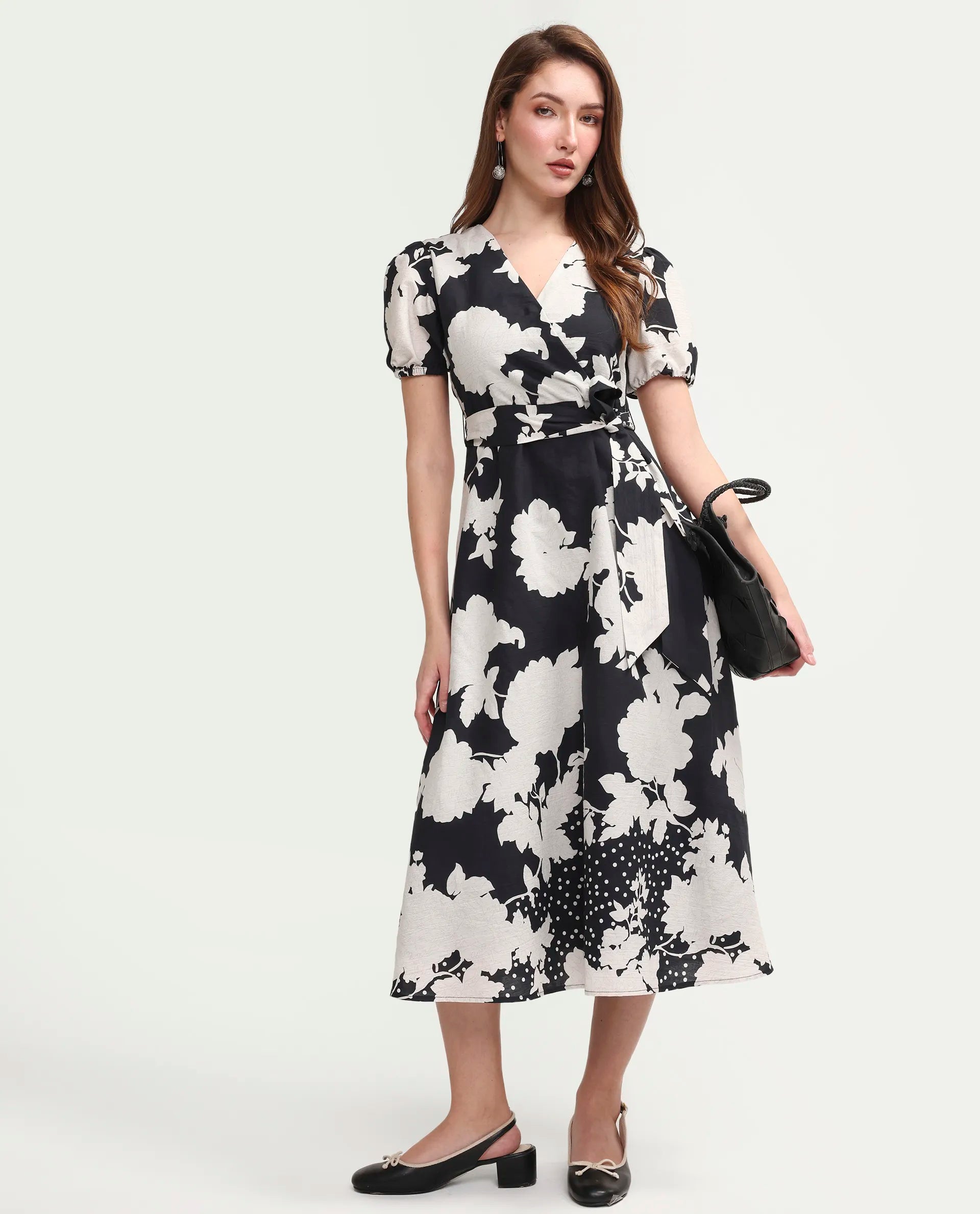 Rareism Women's Cazzy Black Cotton Half Sleeve Flared Floral Print Dress
