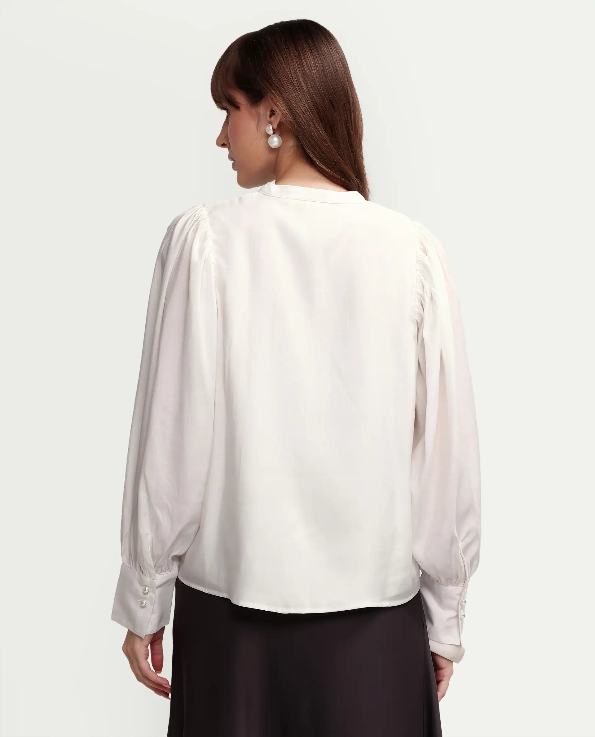 Rareism Women's Ceca Off White Viscose Blend Full Sleeve Relaxed Fit Plain Top