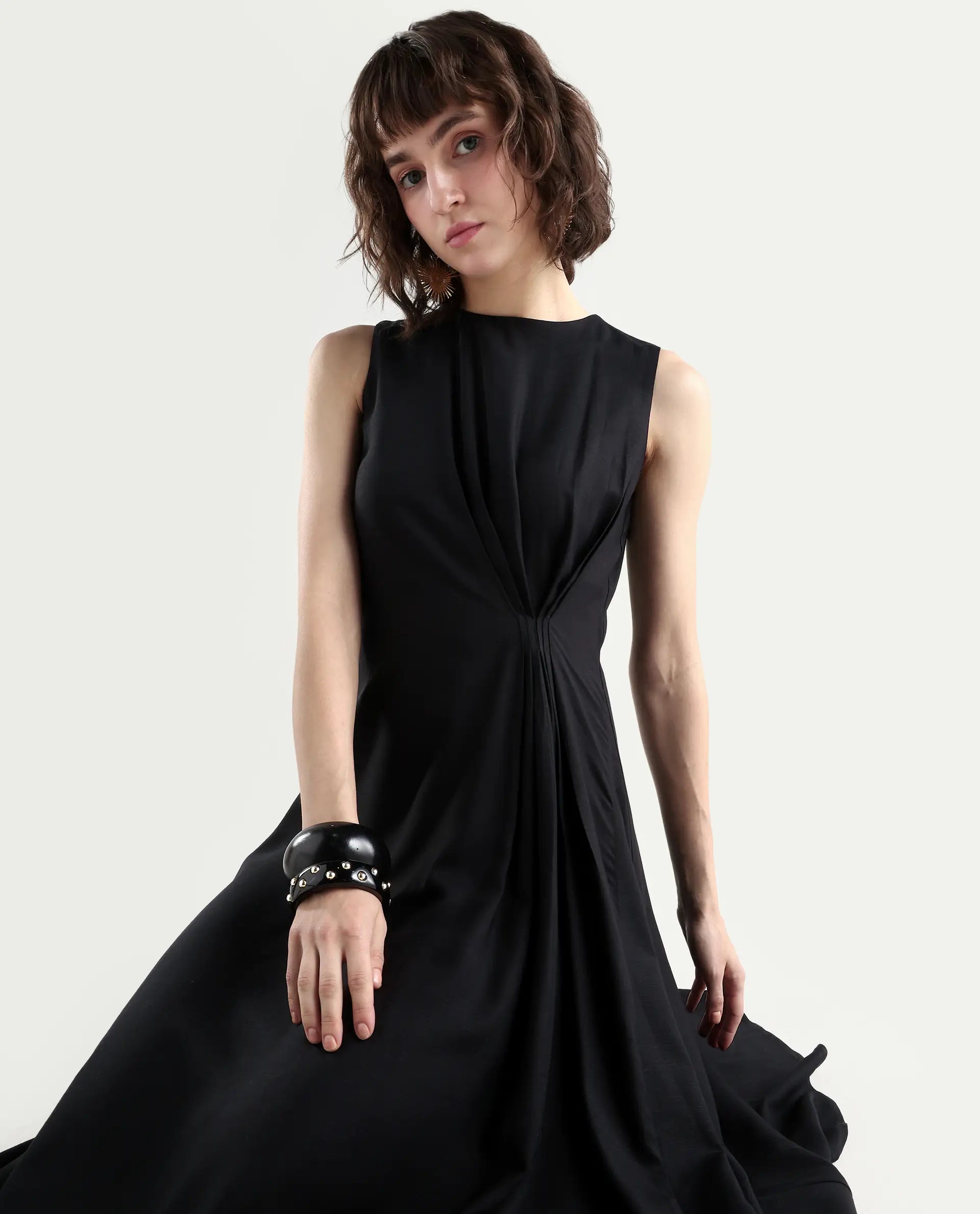 Rareism Women's Clasero Black Viscose Blend Sleeveless A-Line Plain Dress