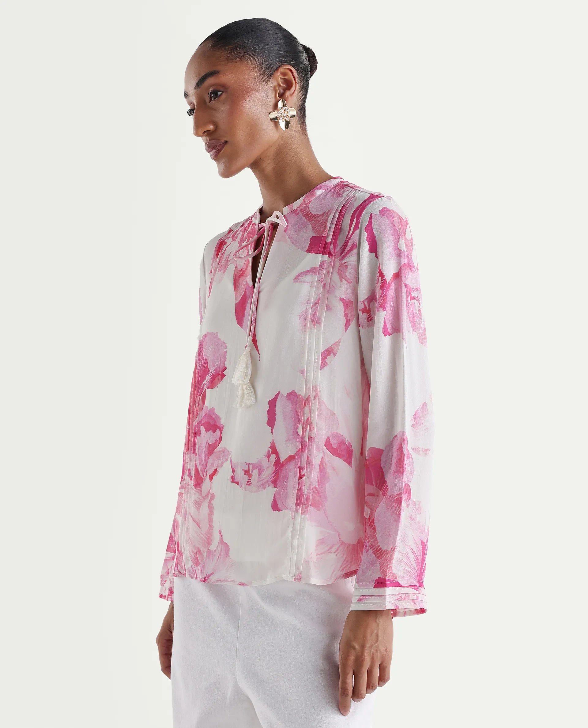 Rareism Women's Mijok Off White Viscose Full Sleeve Tie-Up Regular Floral Print Top