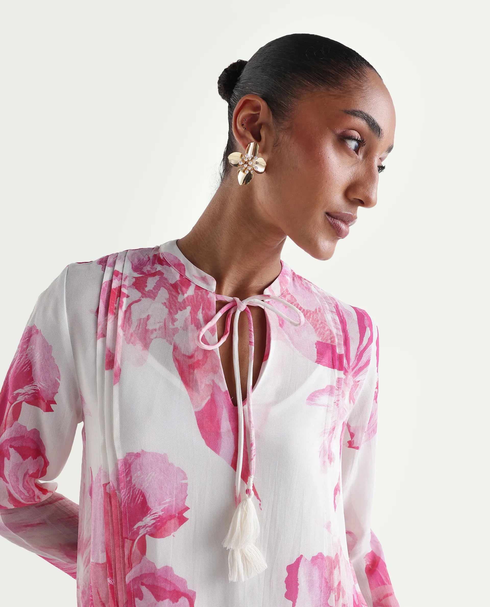 Rareism Women's Mijok Off White Viscose Full Sleeve Tie-Up Regular Floral Print Top