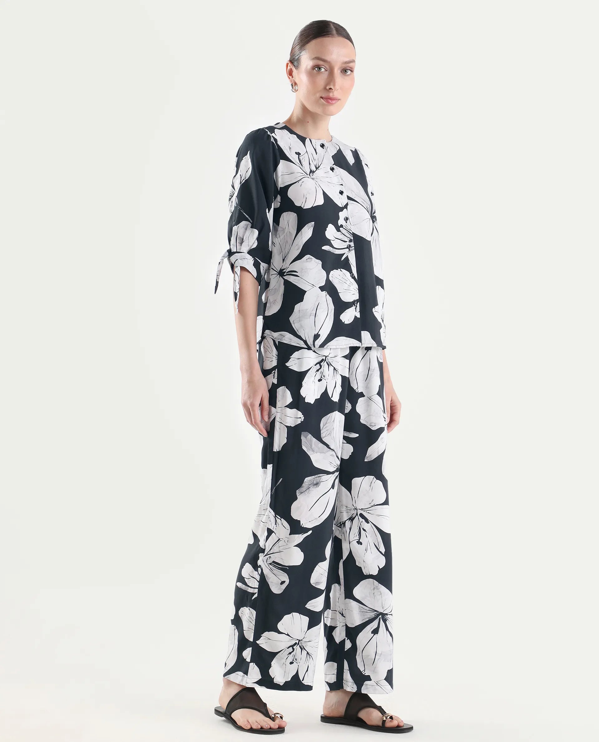 Rareism Women's Vasha-B Black Viscose Wide Floral Print Trouser