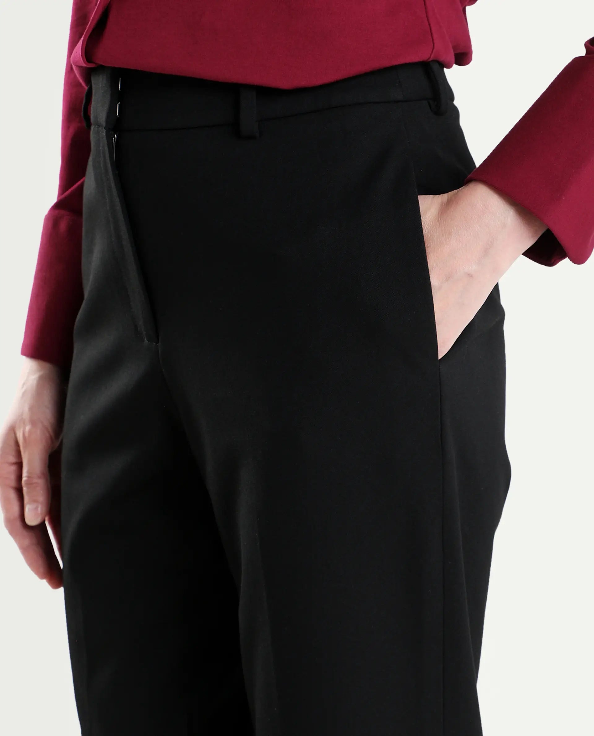 Rareism Women's Paper Black Viscose Blend Tapered Plain Trouser
