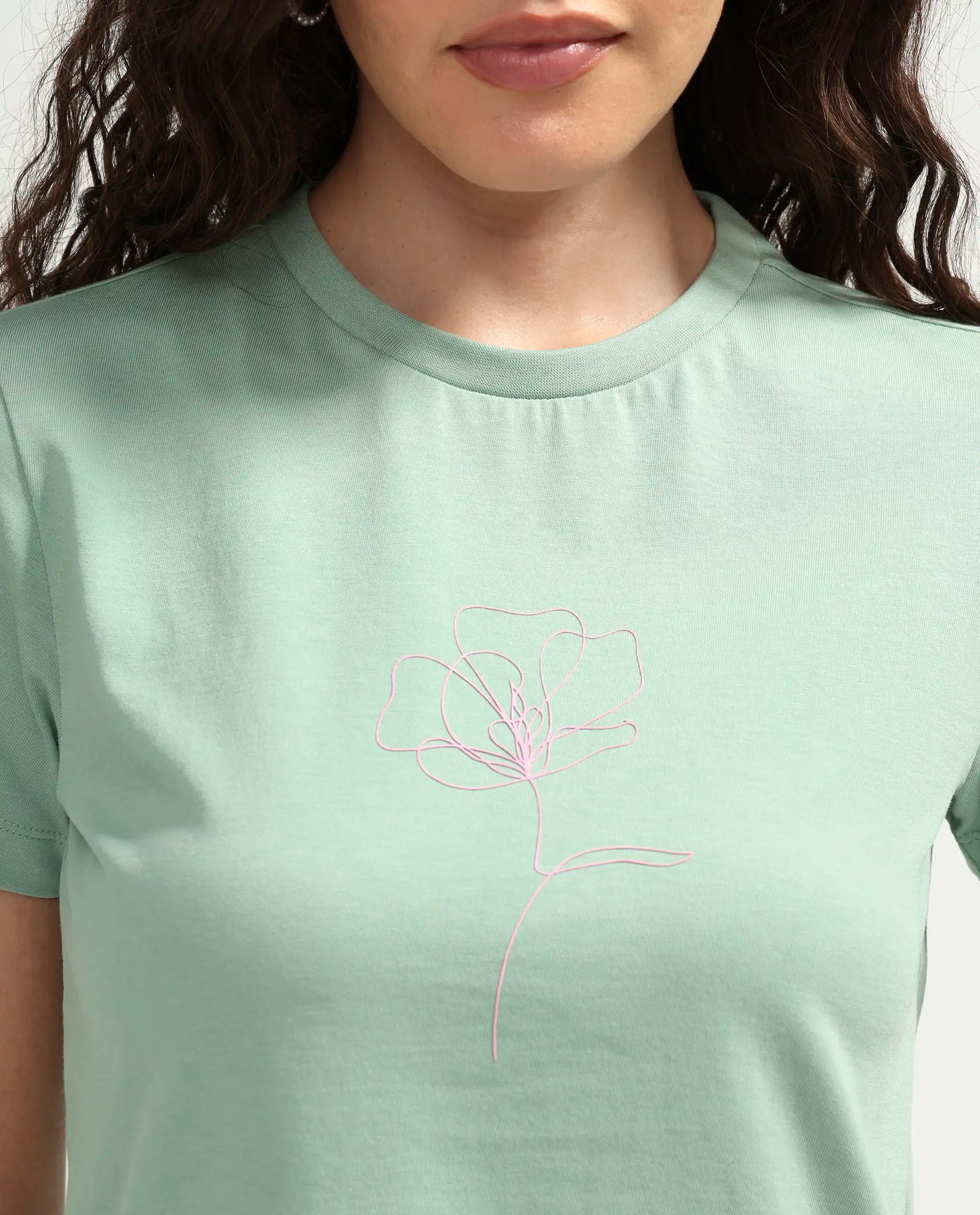 Rareism Women's Zexer Light Green Cotton Crew Neck Pull-On Regular Floral Print T-Shirt