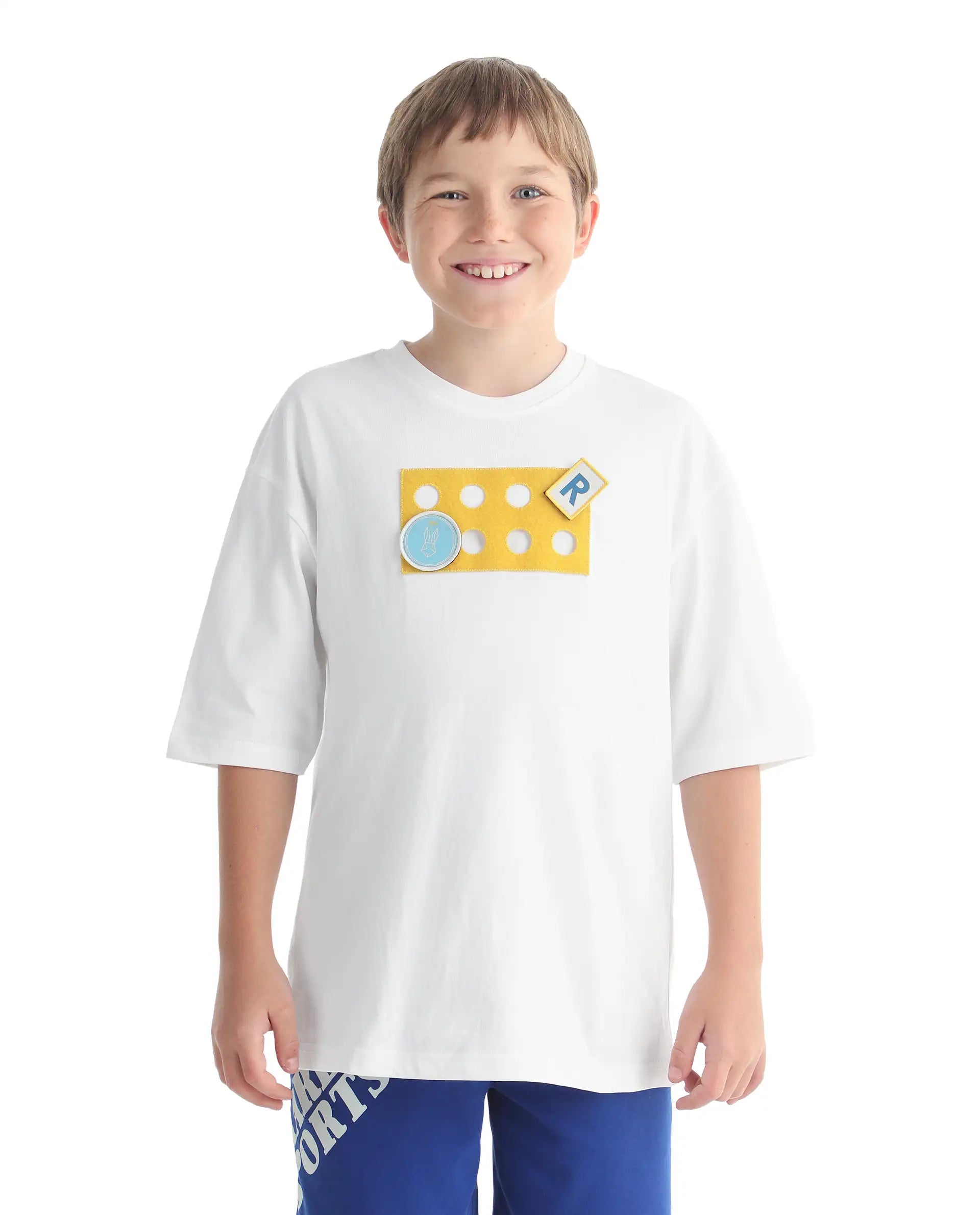 Rare Ones Kids Legun-26 White Cotton Pull-On Closure Badge Applique Oversized Fit T-Shirt
