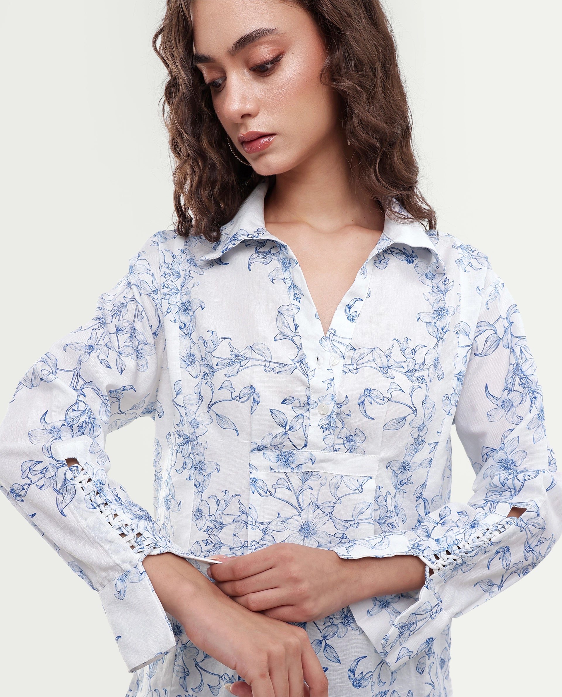 Rareism Women's Kazz Off White Linen Spread Collar Regular Fit Floral Print Top