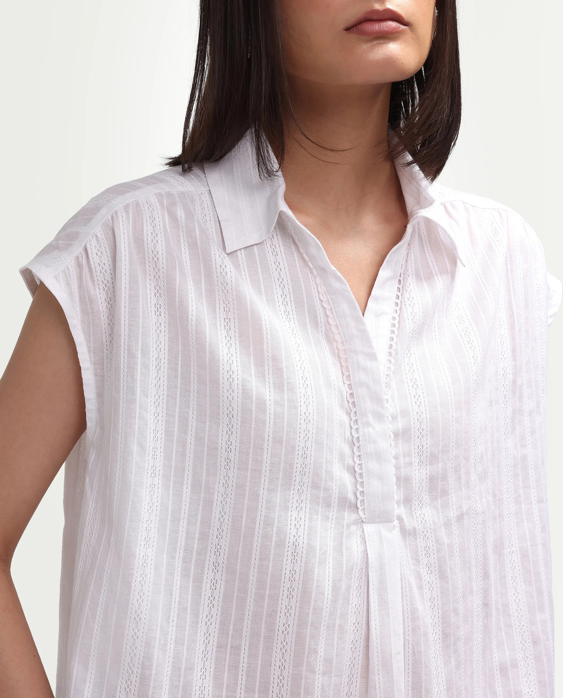 Rareism Women's Koya Off White Cotton Mandarin Collar Regular Plain Top