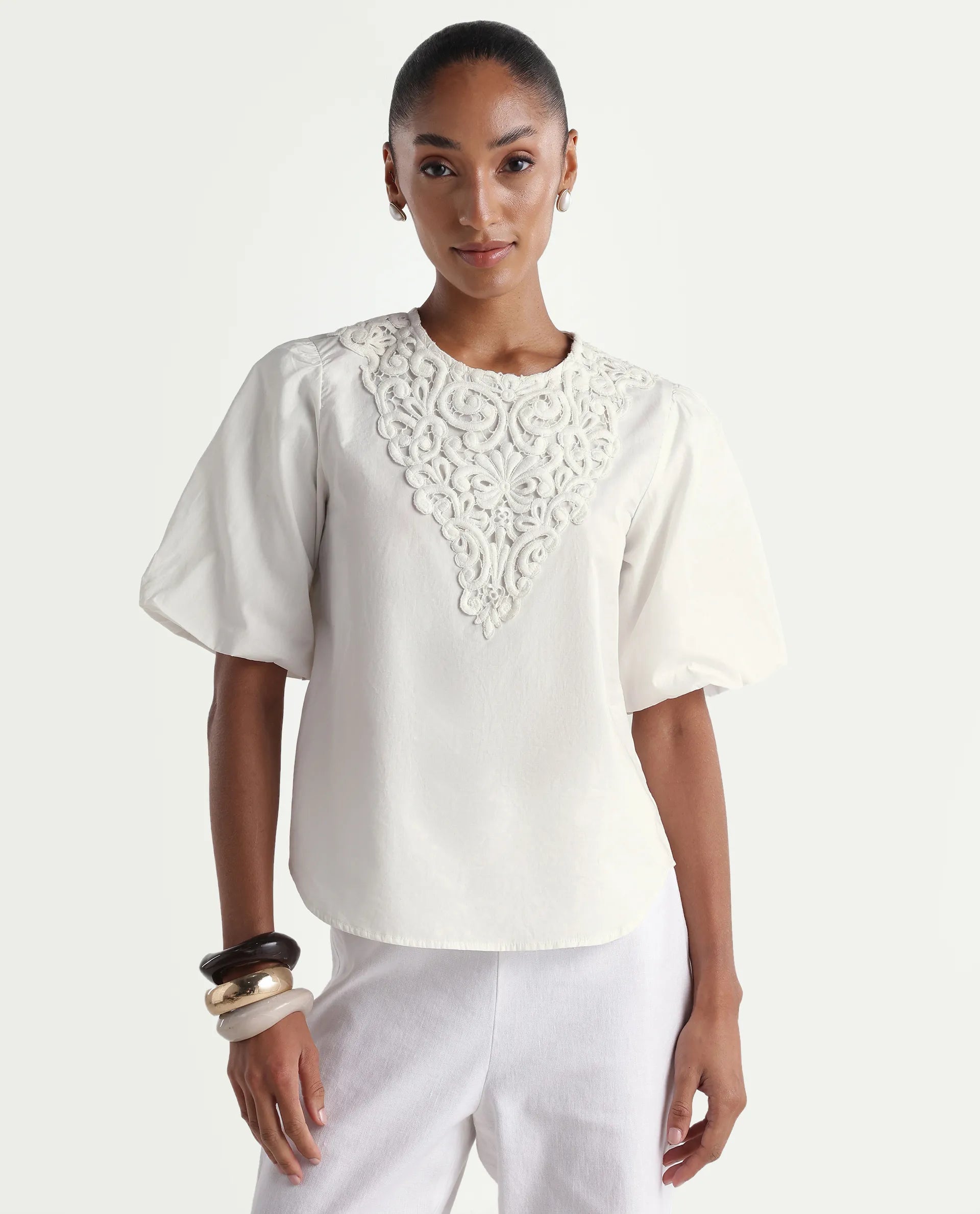 Rareism Women's Nuku White Cotton Crew Neck Relaxed Plain Top