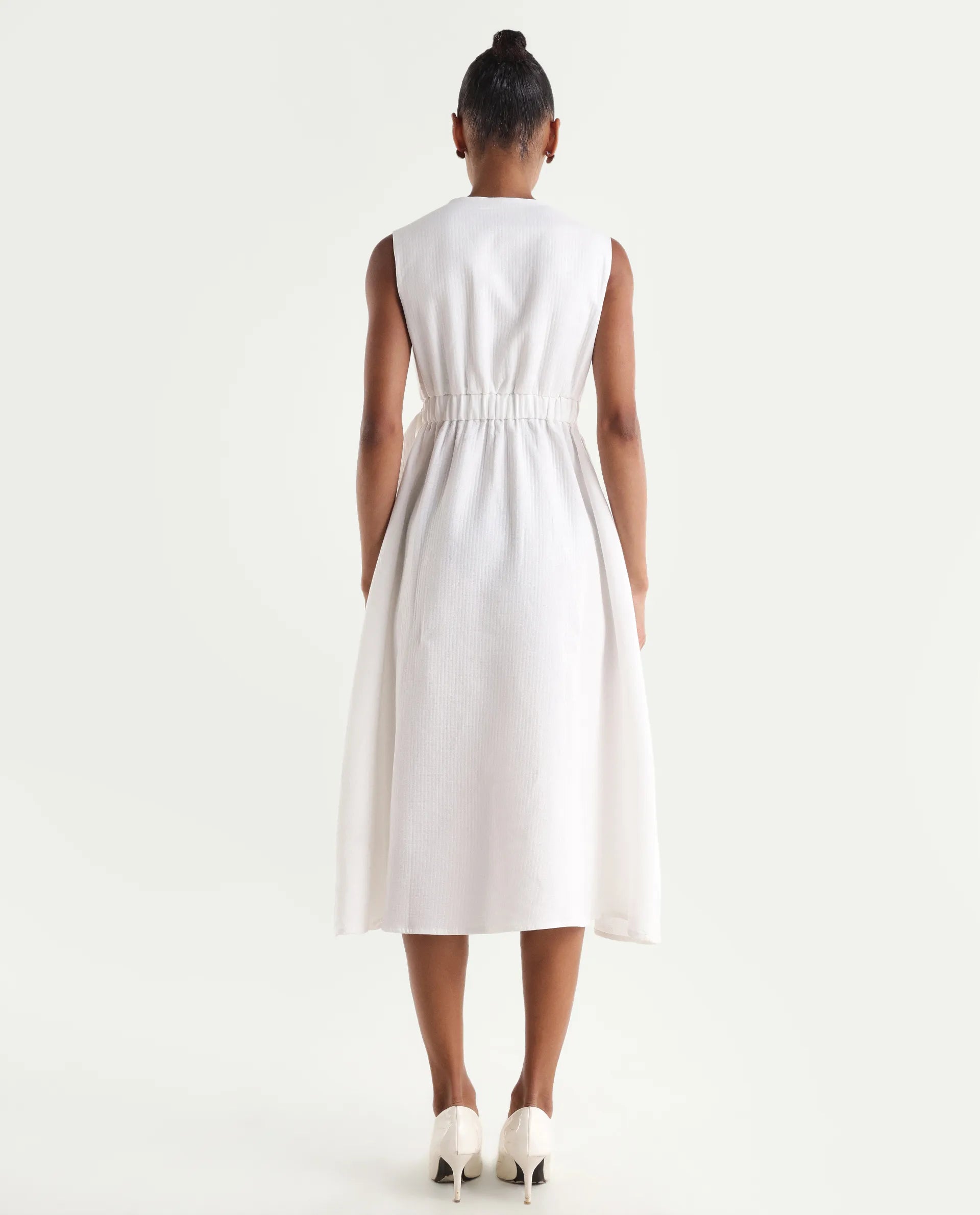 Rareism Women's Rulet Primary Beige Cotton Sleeveless V-Neck A-Line Plain Dress