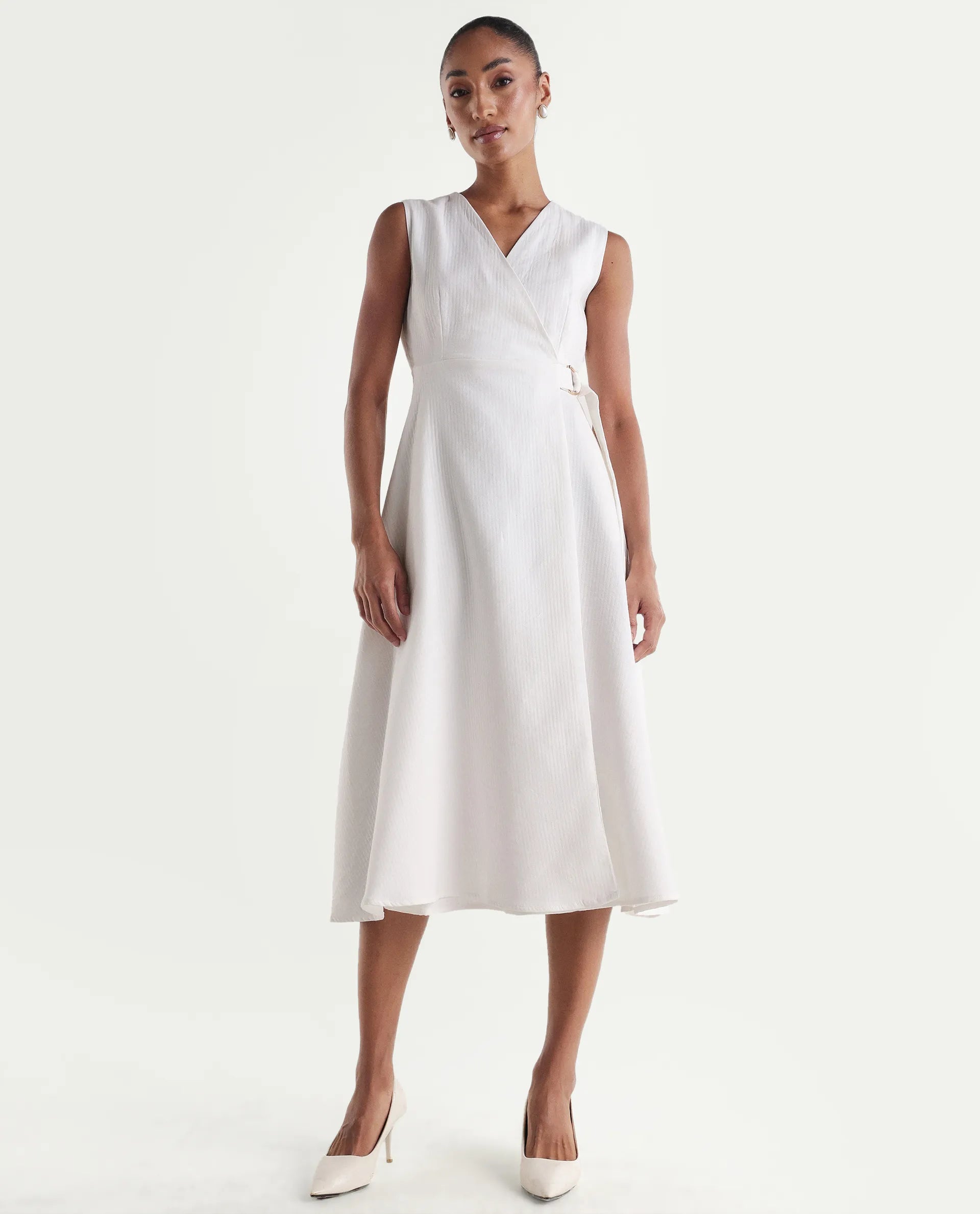 Rareism Women's Rulet Primary Beige Cotton Sleeveless V-Neck A-Line Plain Dress