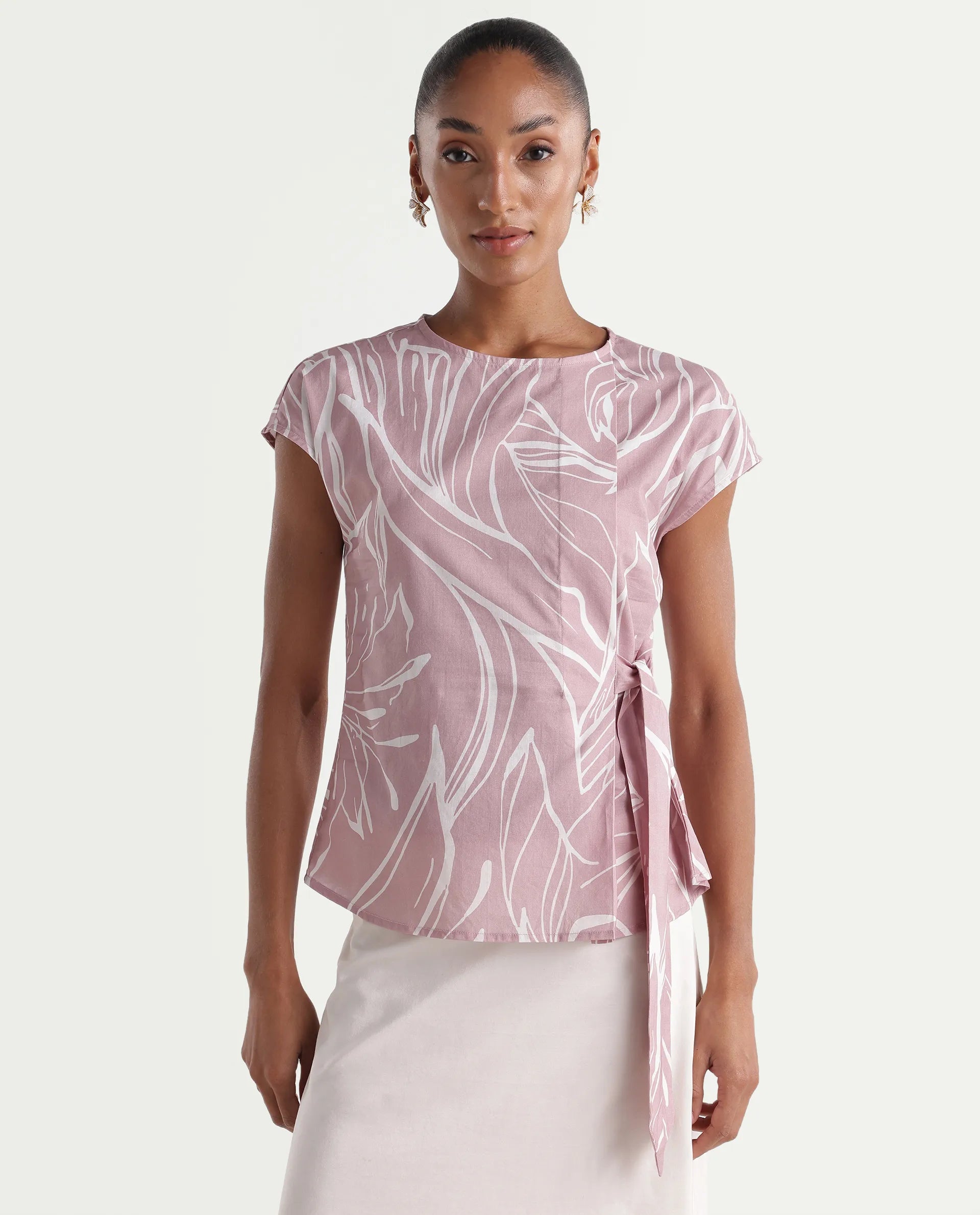 Rareism Women's Vabno Pink Cotton Crew Neck Regular Floral Print Top