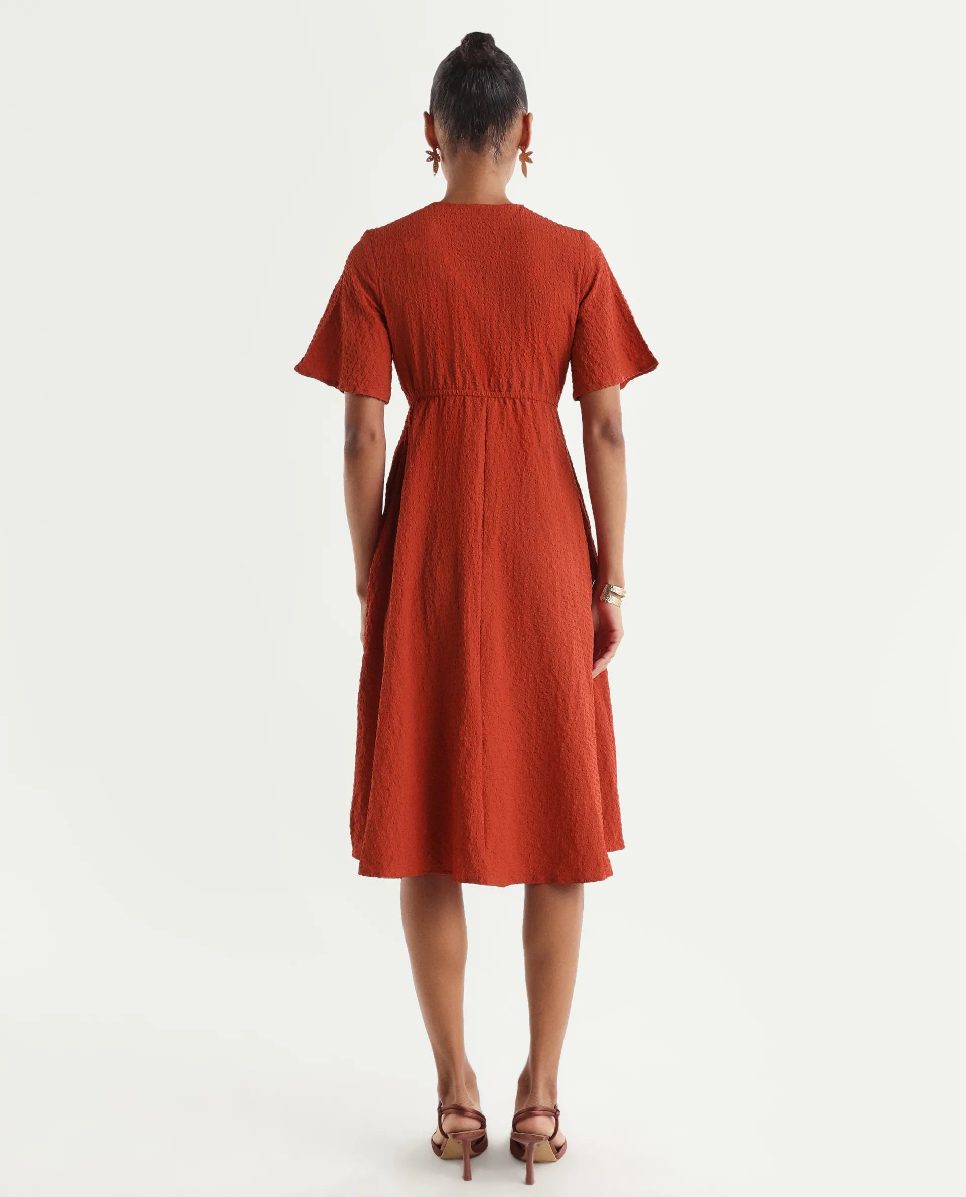 Rareism Women's Vondien Rust Polyester Half Sleeve V-Neck Flared Dress