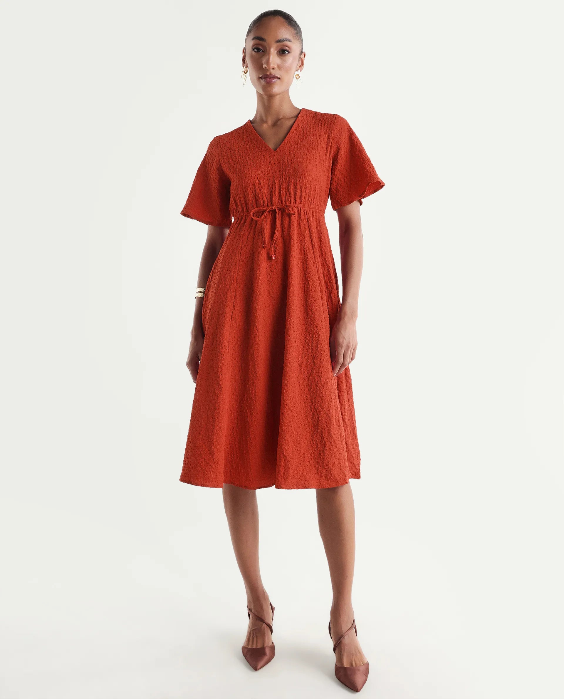 Rareism Women's Vondien Rust Polyester Half Sleeve V-Neck Flared Dress