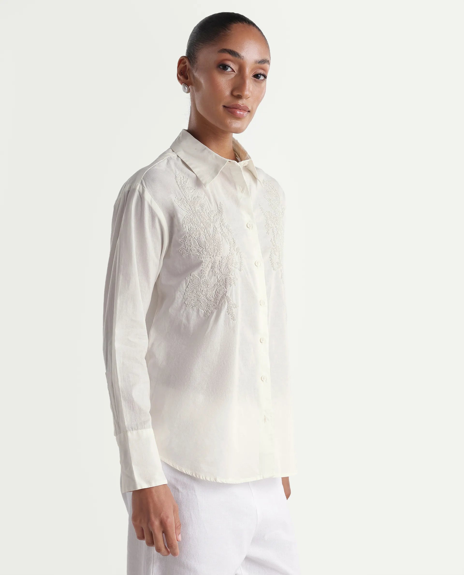 Rareism Women's Torim Light Off White Cotton Spread Collar Button Regular Plain Shirt