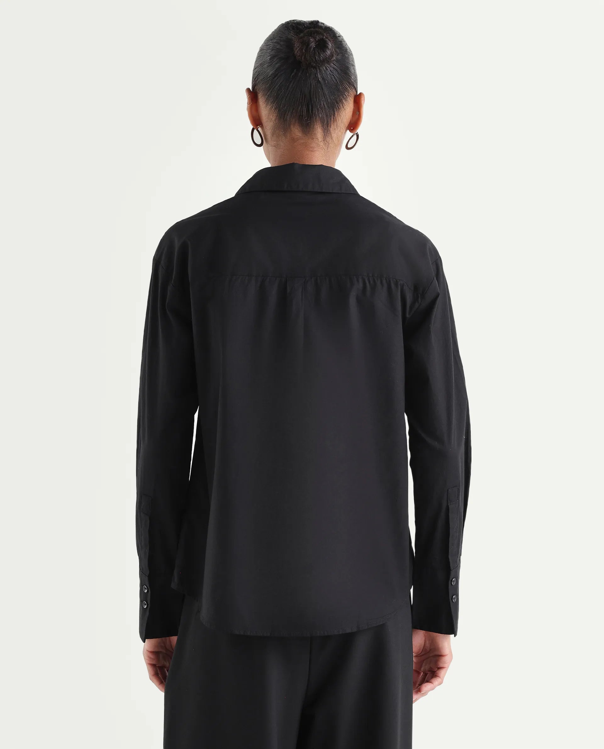Rareism Women's Torim Black Cotton Spread Collar Button Regular Plain Shirt