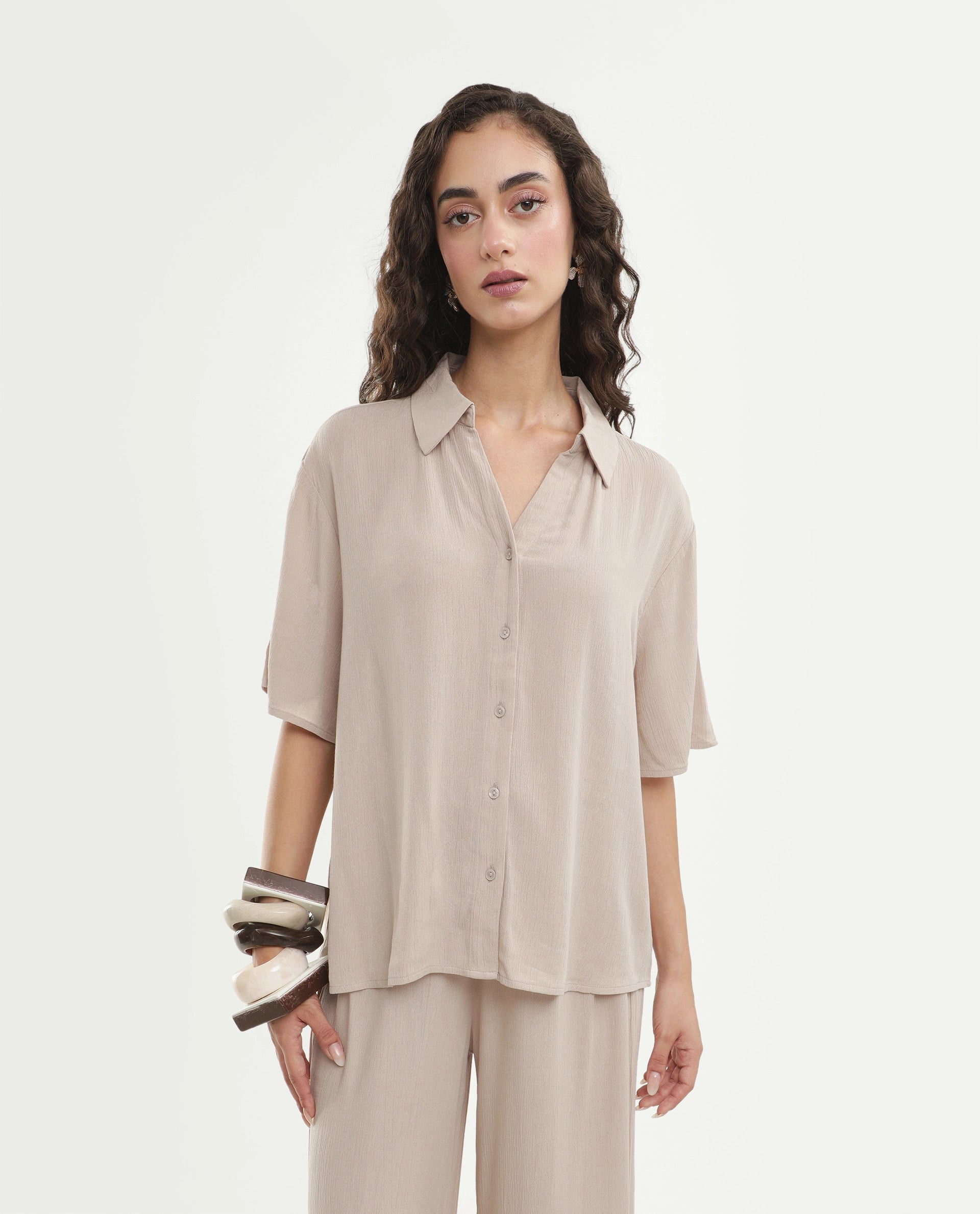 Rareism Women's Vaxon-T Beige Viscose Fabric Johnny Collar Relaxed Plain Top