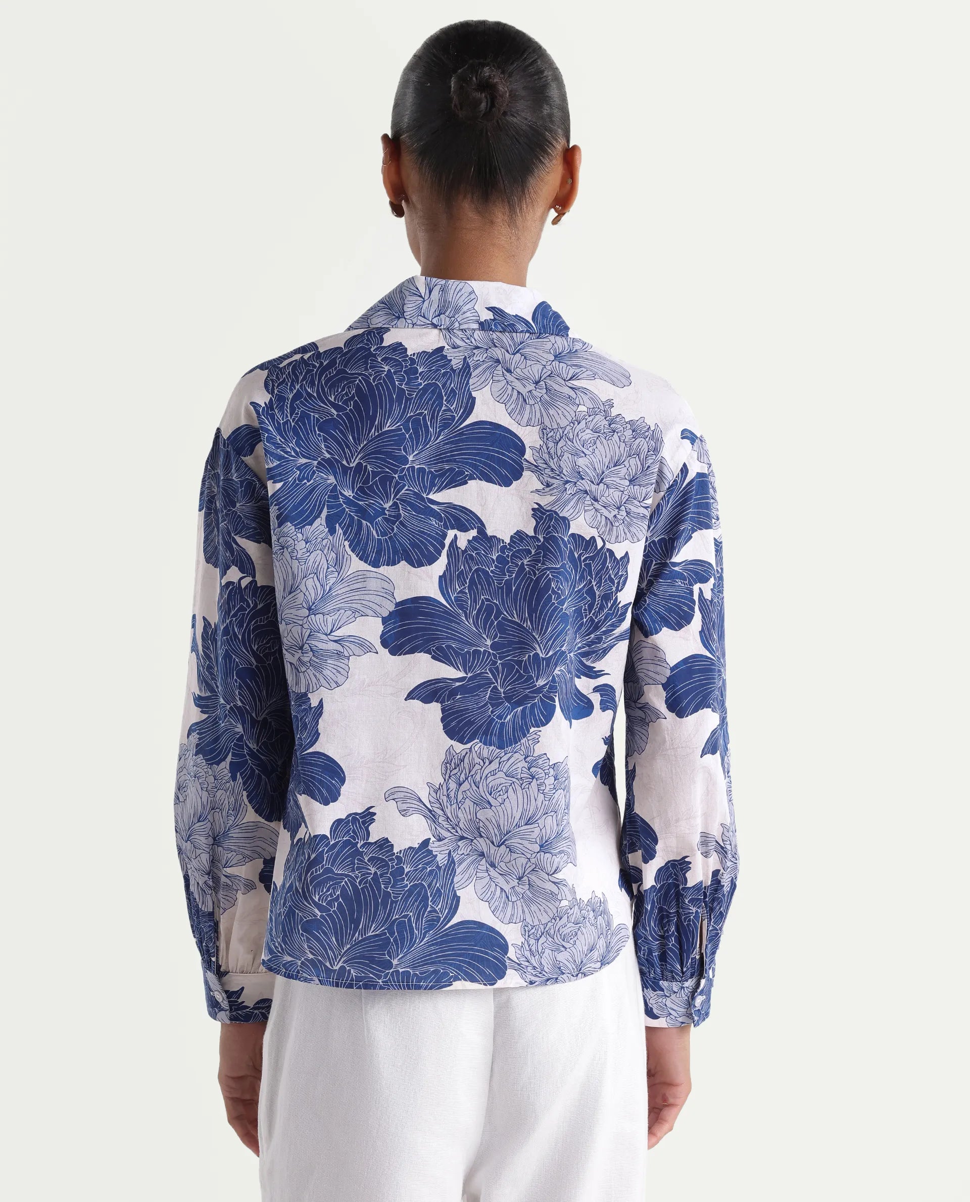 Rareism Women's Vetot Blue Cotton Johnny Collar Relaxed Floral Print Top