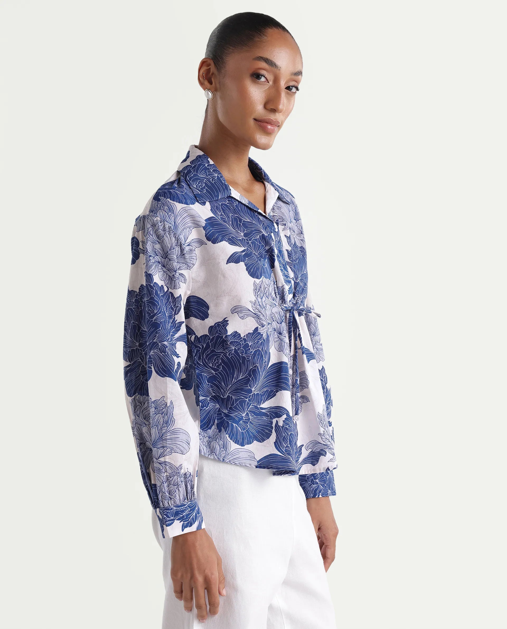 Rareism Women's Vetot Blue Cotton Johnny Collar Relaxed Floral Print Top