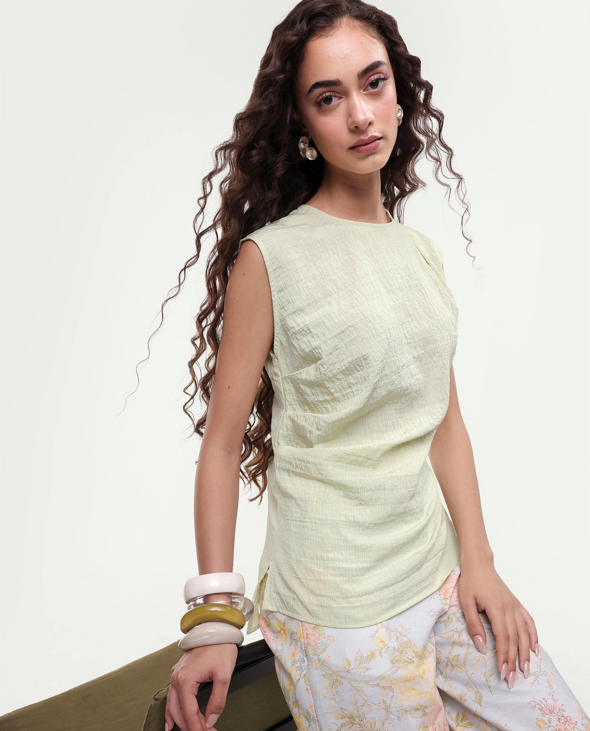Rareism Women's Daca Light Green Viscose Blend Crew Neck Button Regular Plain Top
