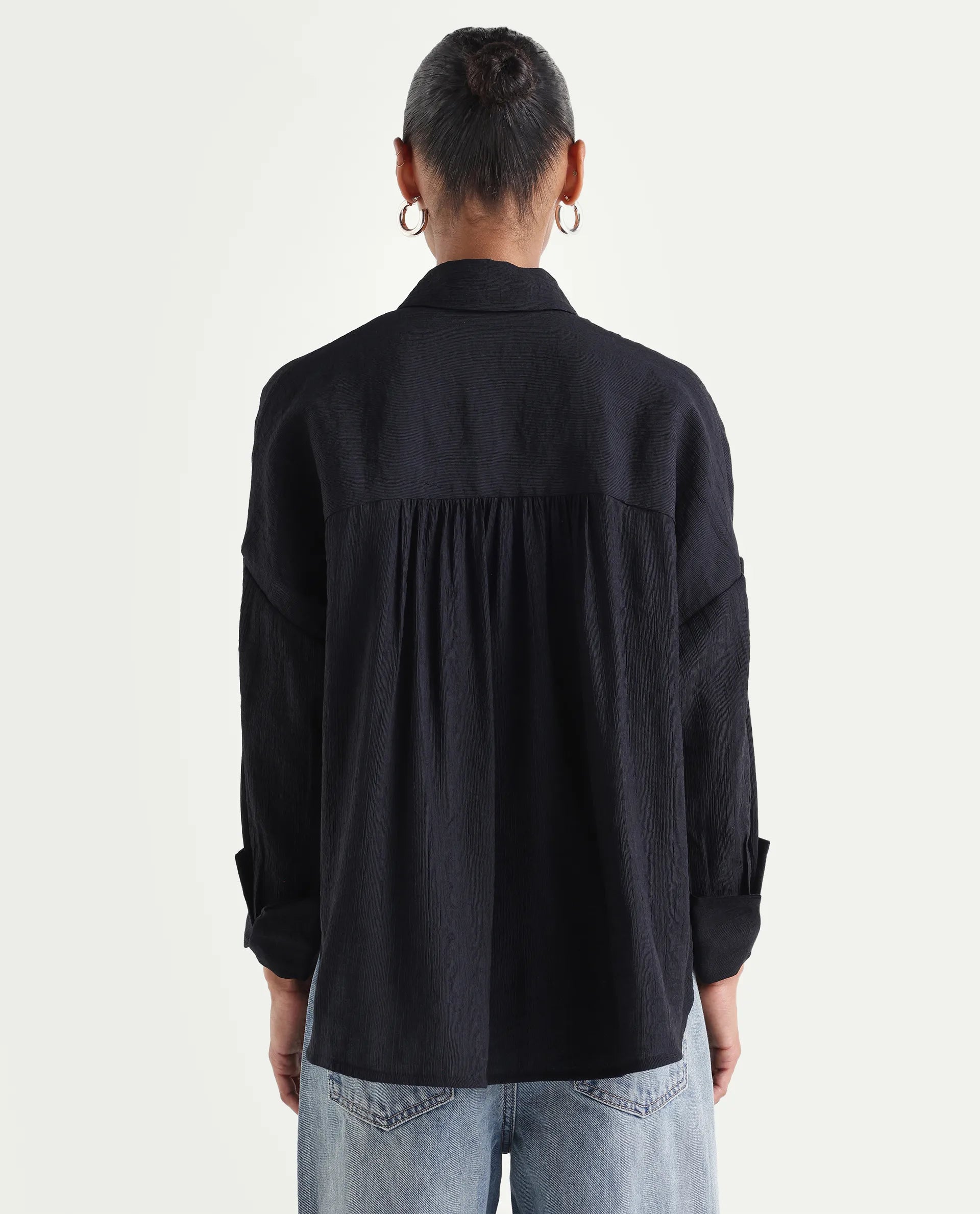 Rareism Women's Duxa Black Viscose Blend Spread Collar Button Oversized Plain Shirt