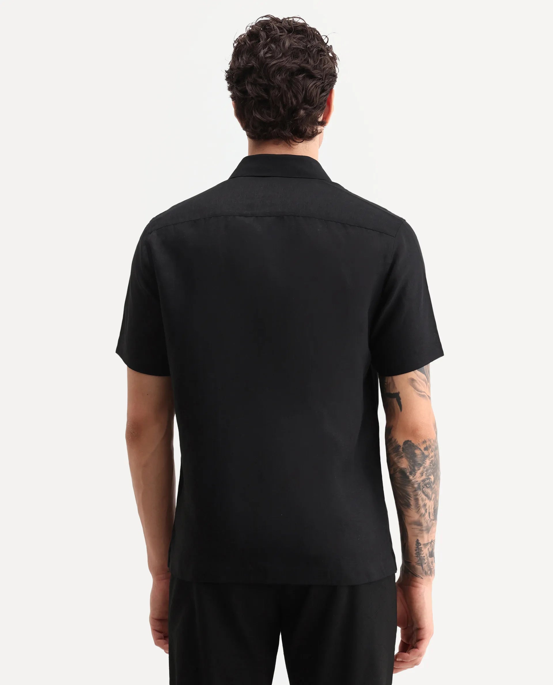 Rare Rabbit Men's Aerik Ss Black Linen Blend Fabric Half Sleeve Spread Collar Button Regular Plain Shirt