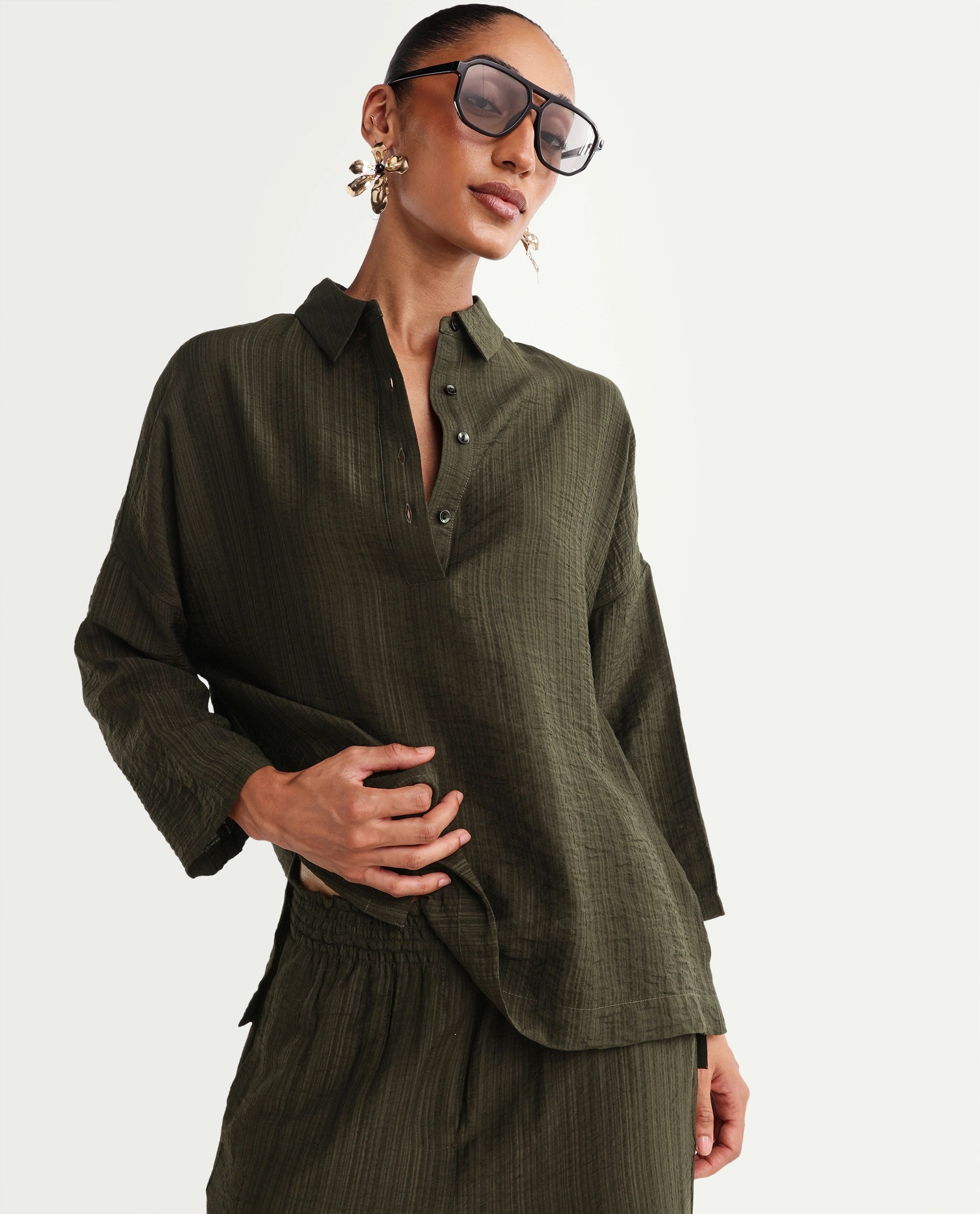 Rareism Women's Dano-T Olive Viscose Blend Jonny Collar Pull-On Oversized Plain Top