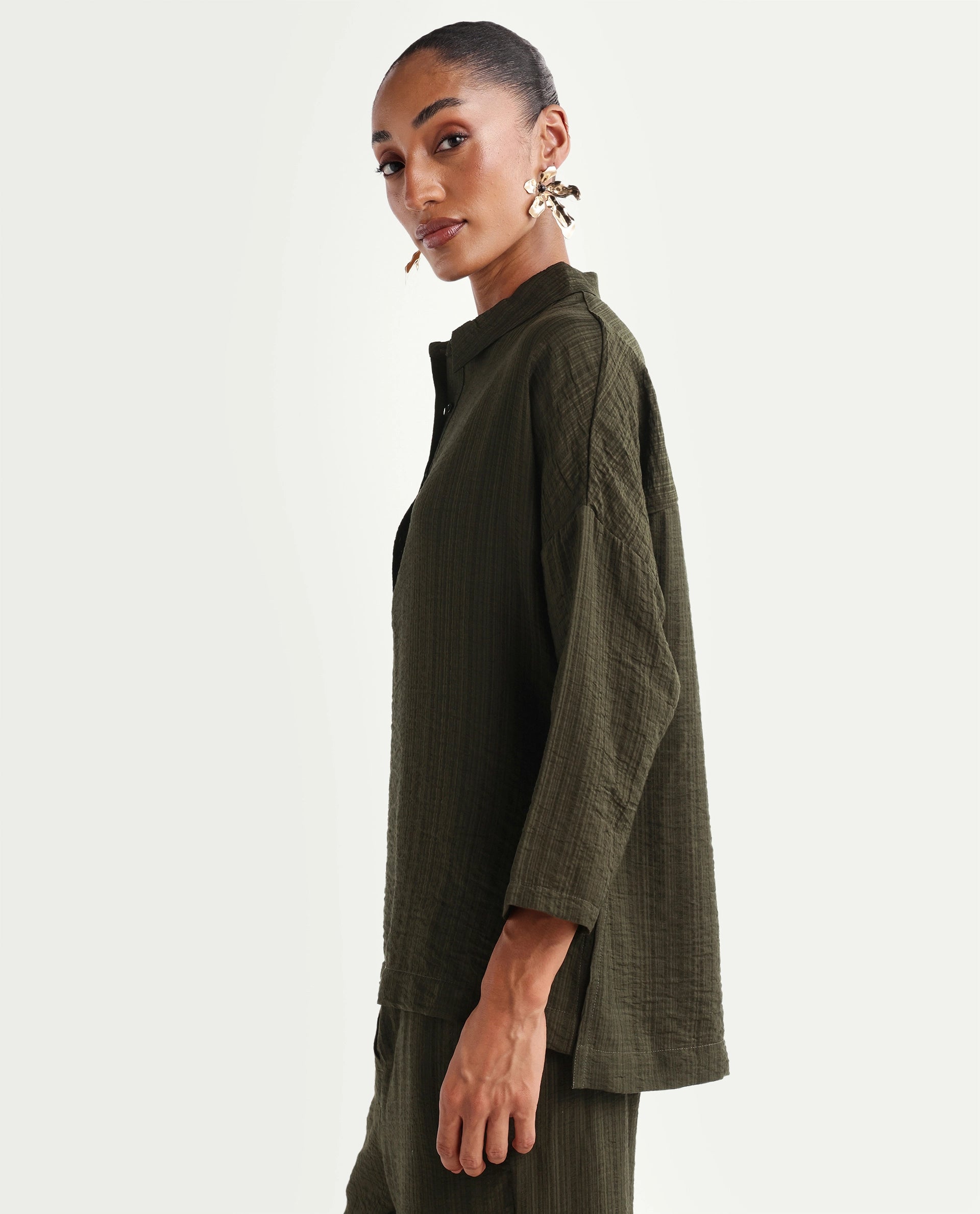 Rareism Women's Dano-T Olive Viscose Blend Jonny Collar Pull-On Oversized Plain Top