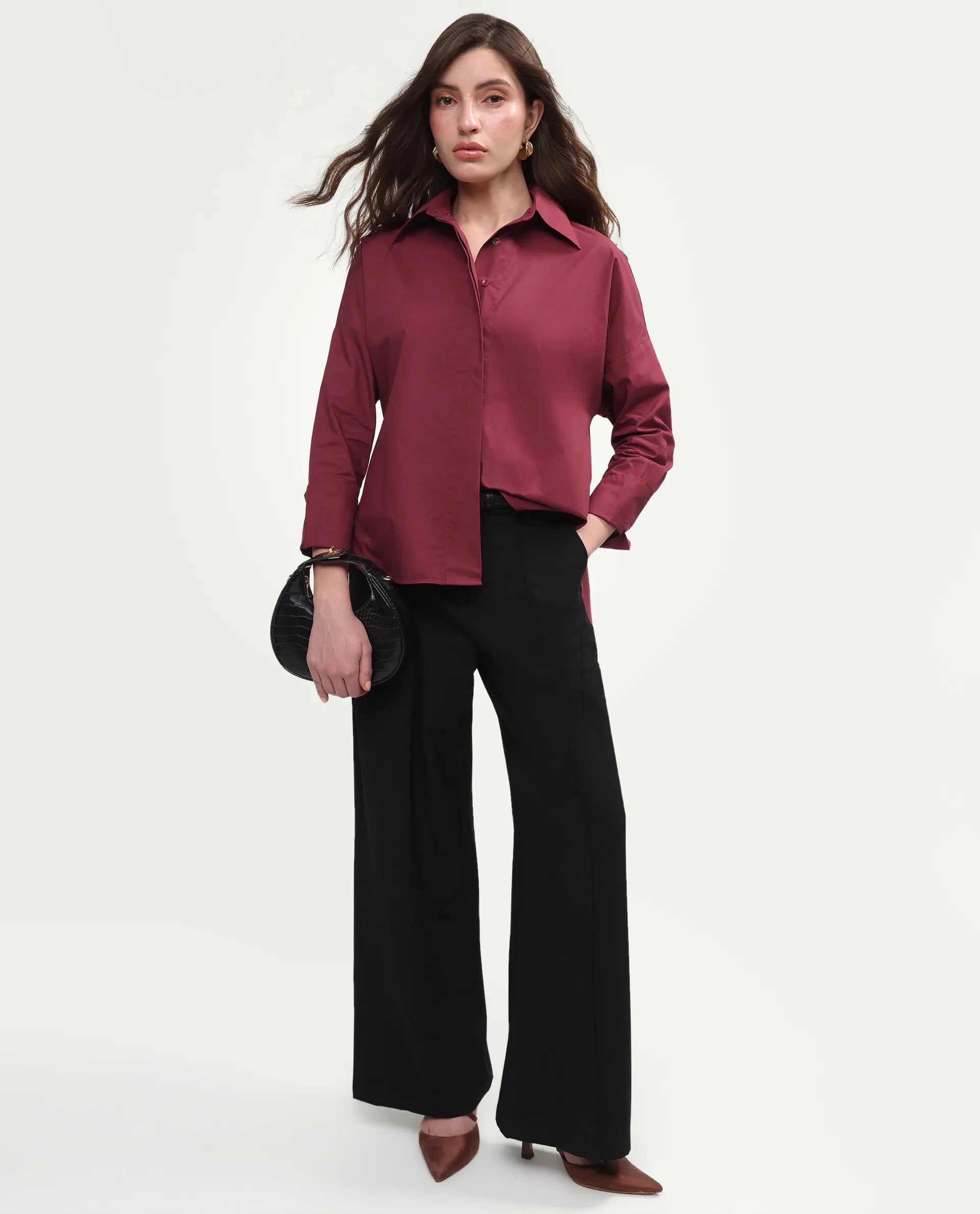 Rareism Women's Oni Red Cotton Spread Collar Button Boxy Plain Shirt